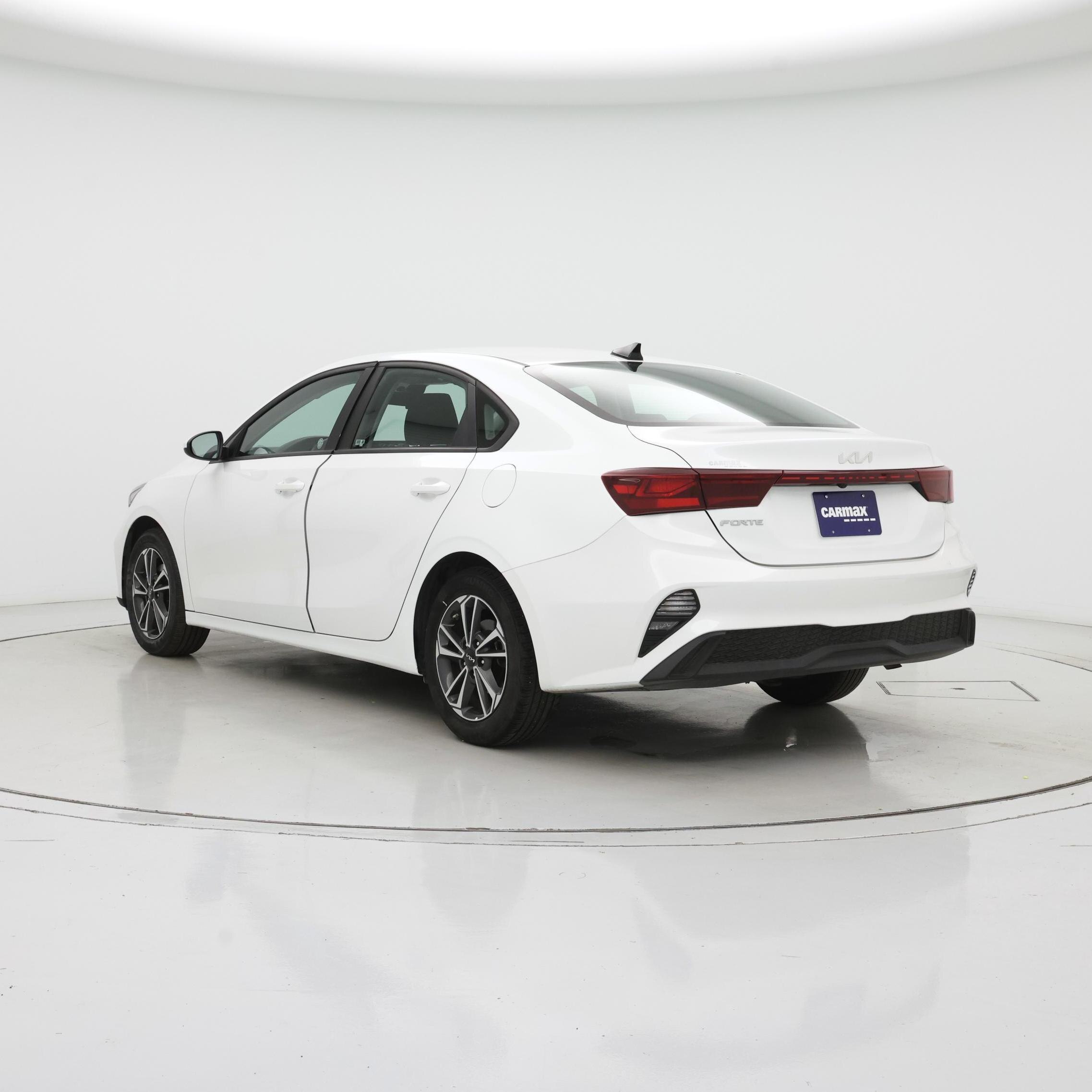 Thumbnail: 2024 Kia Forte - 2