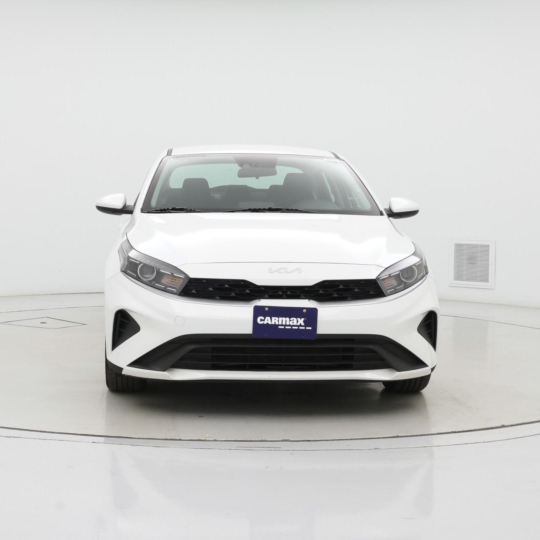 Thumbnail: 2024 Kia Forte - 5