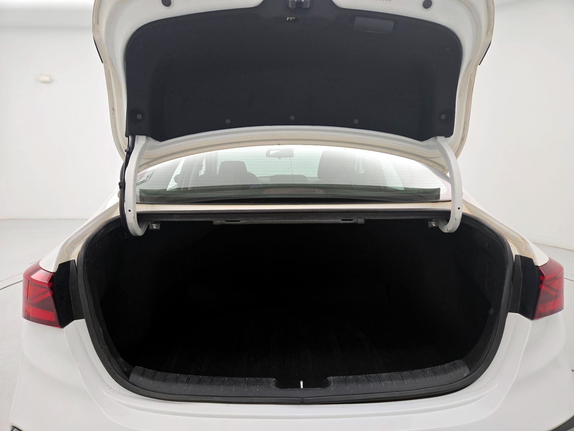 Thumbnail: 2021 Kia Forte - 20