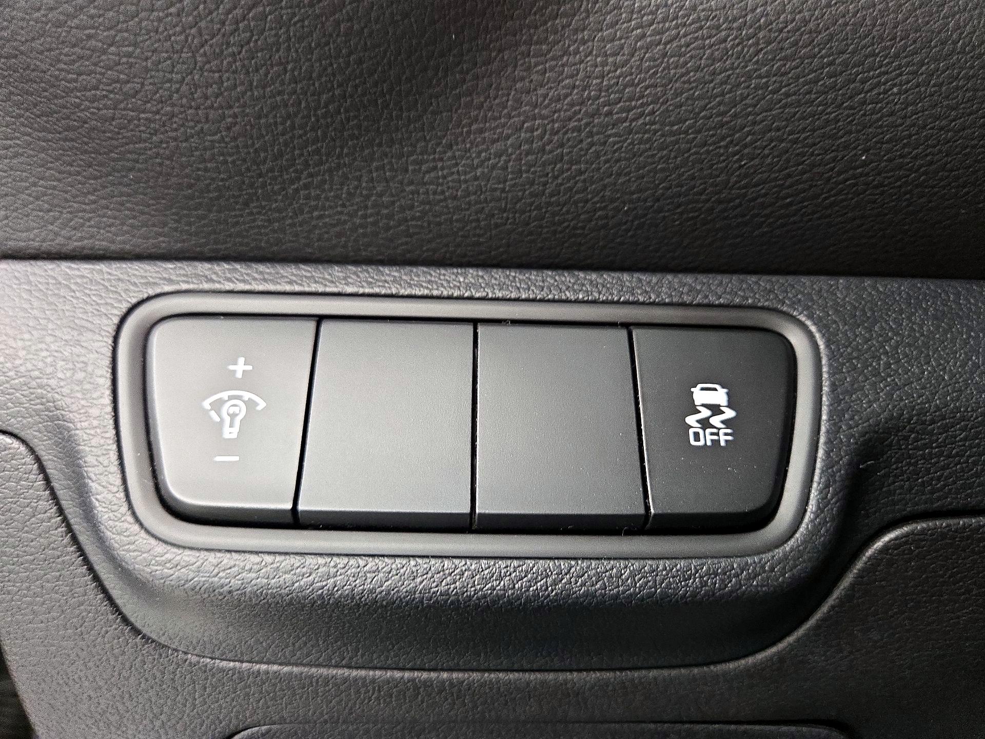 Thumbnail: 2024 Kia Forte - 13