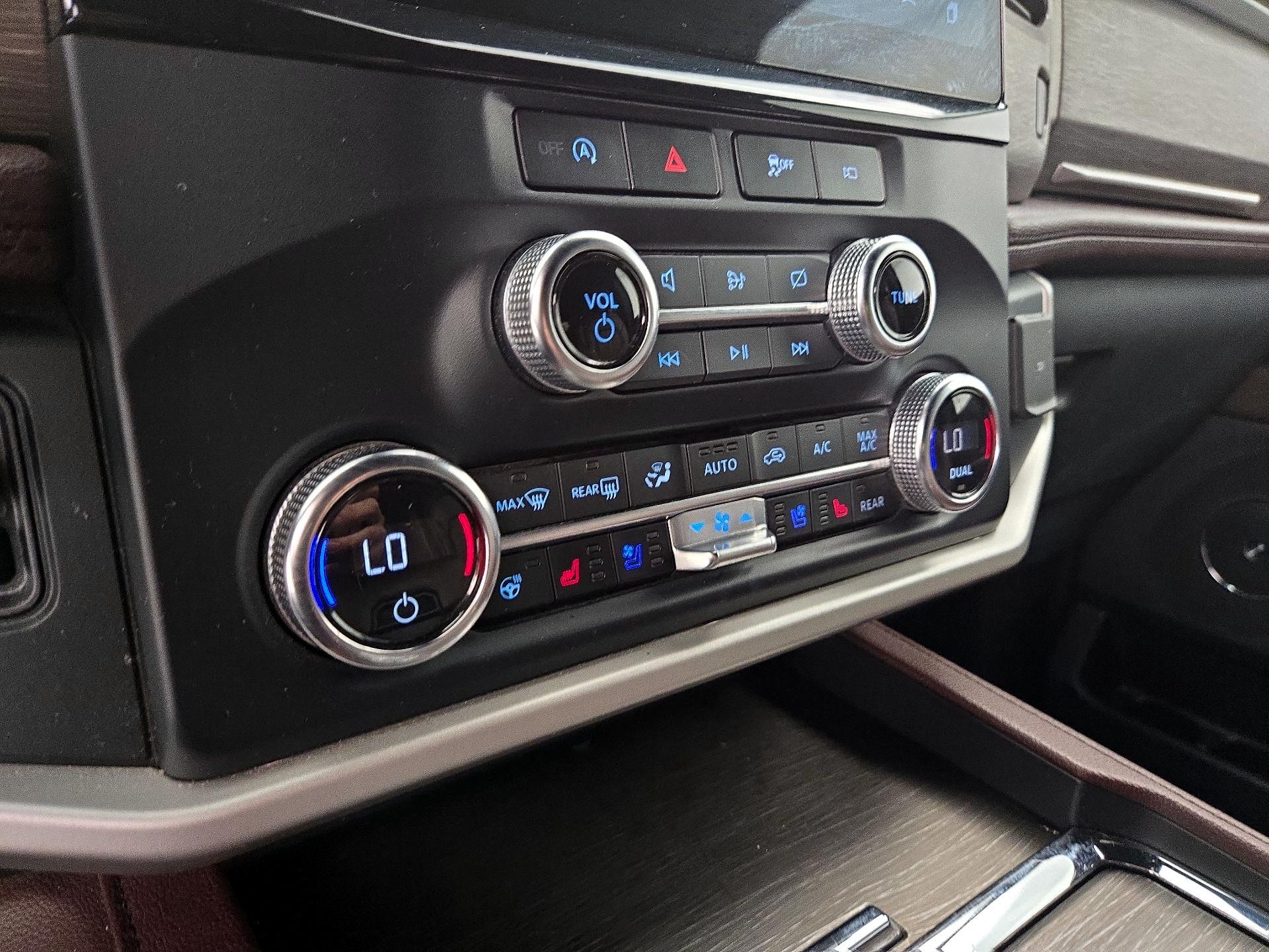 Thumbnail: 2023 Ford Expedition - 17