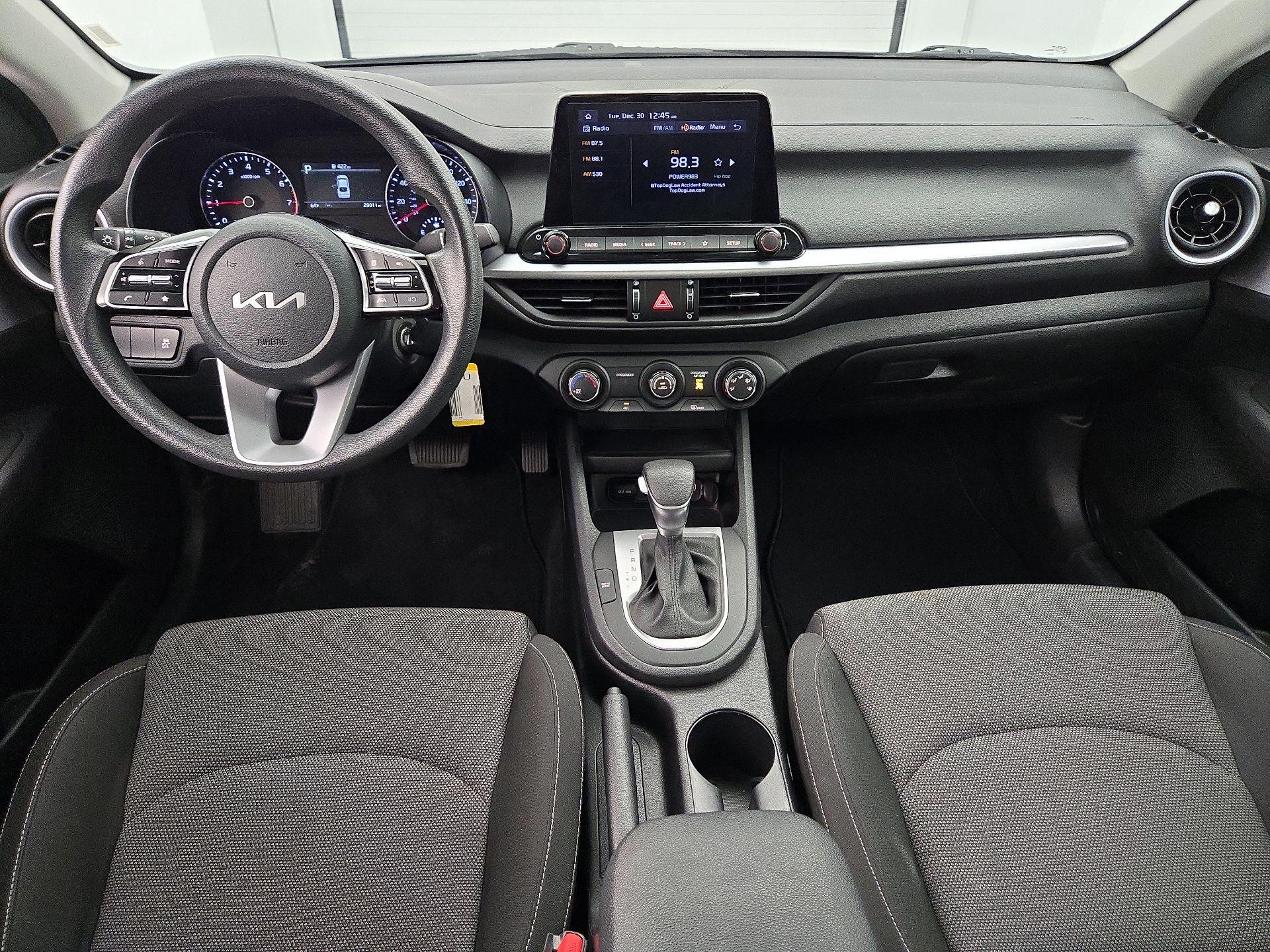 Thumbnail: 2024 Kia Forte - 9