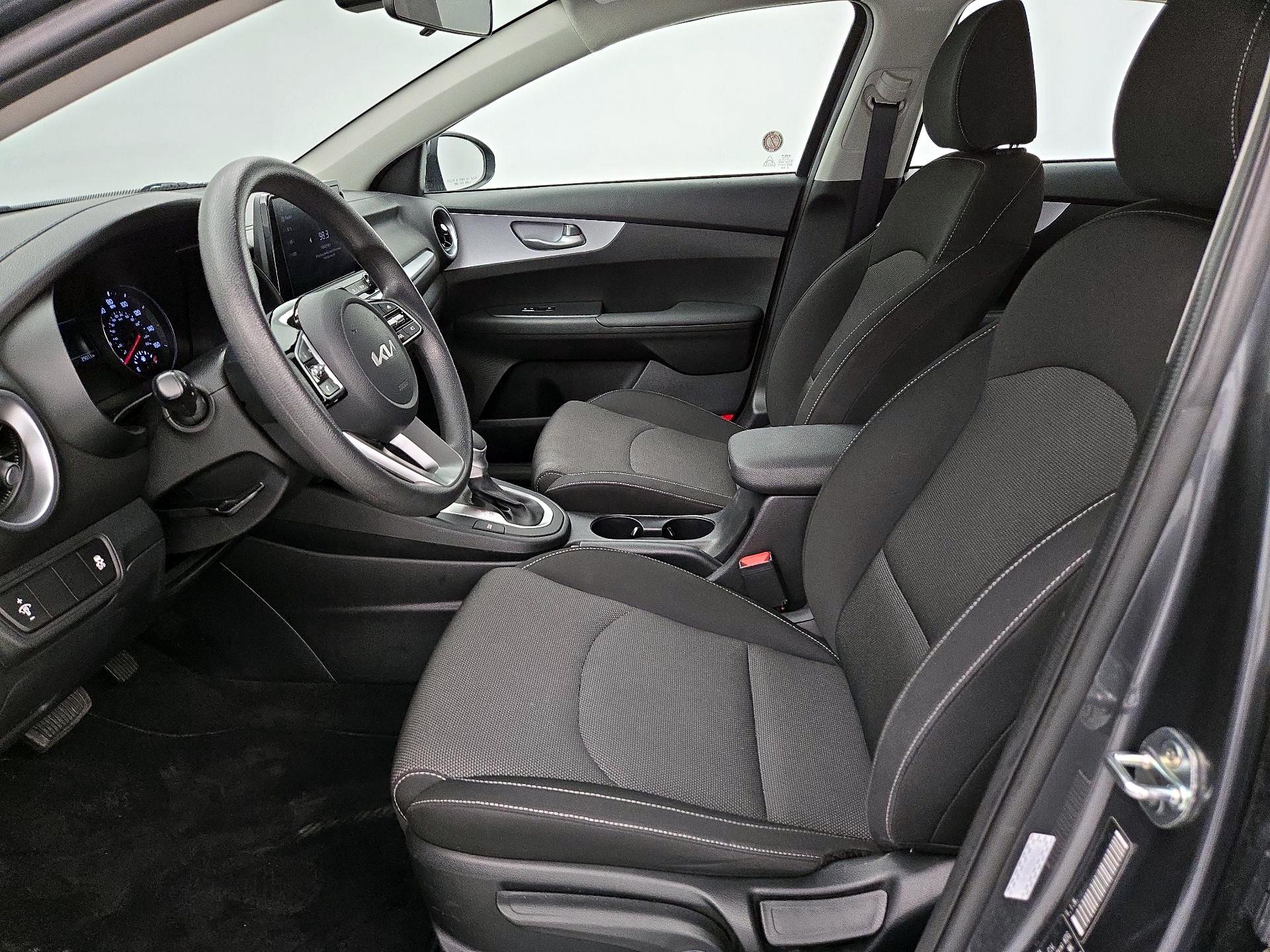 Thumbnail: 2024 Kia Forte - 11