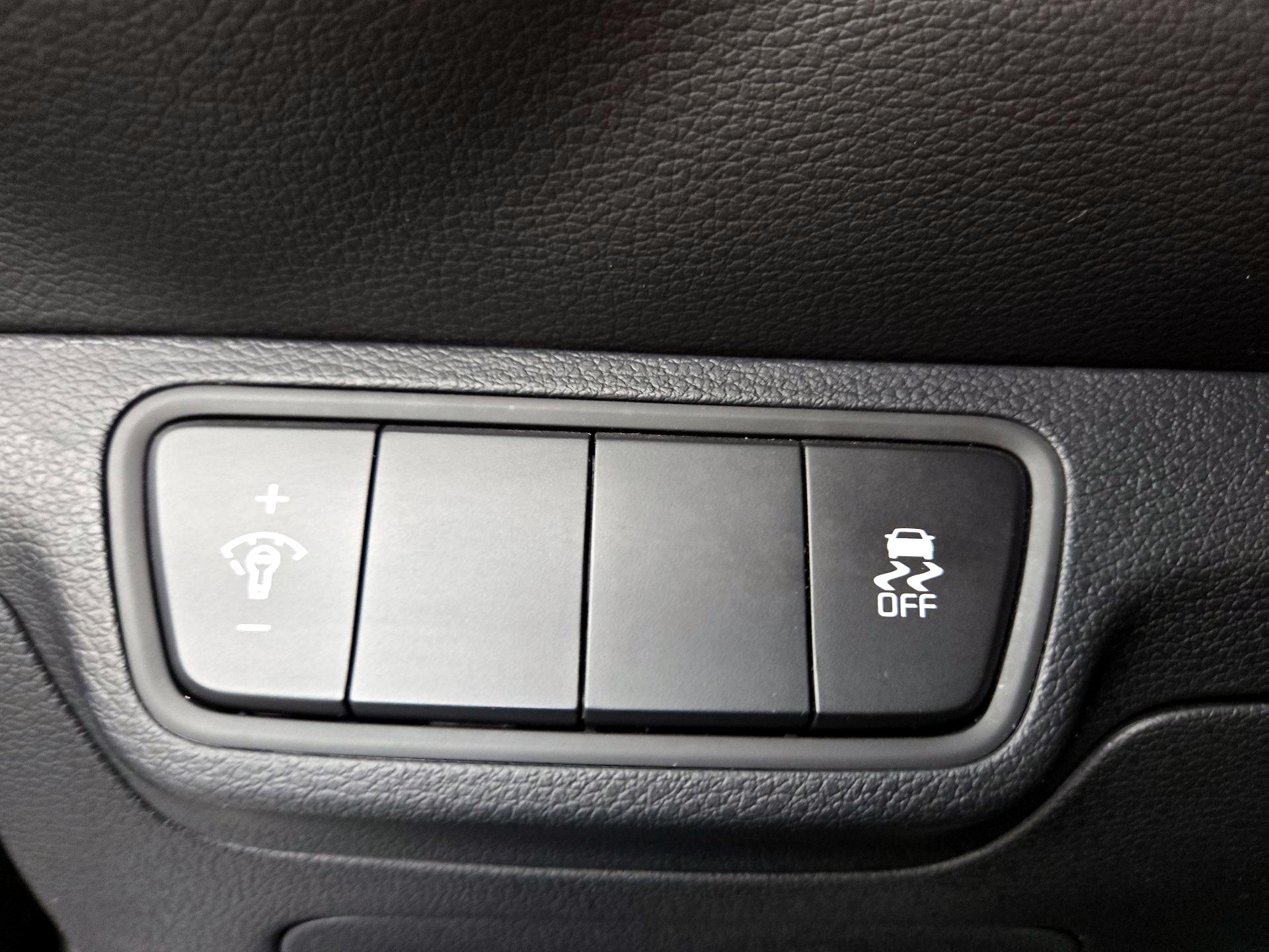 Thumbnail: 2024 Kia Forte - 13