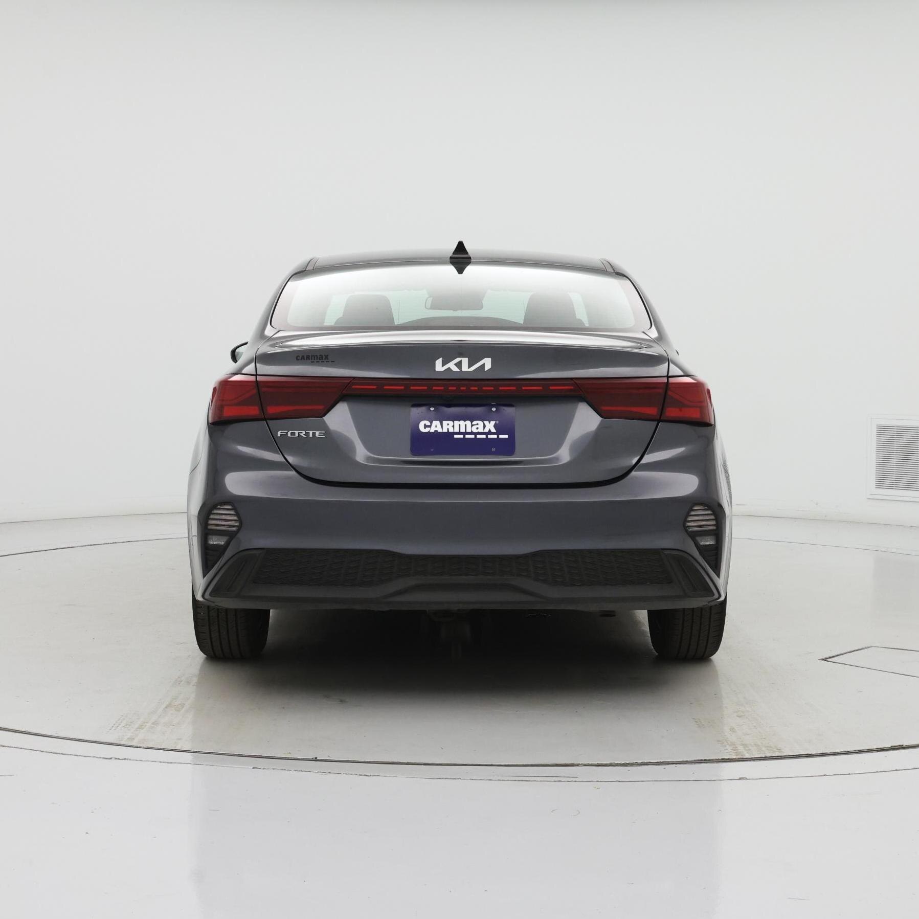 Thumbnail: 2024 Kia Forte - 6