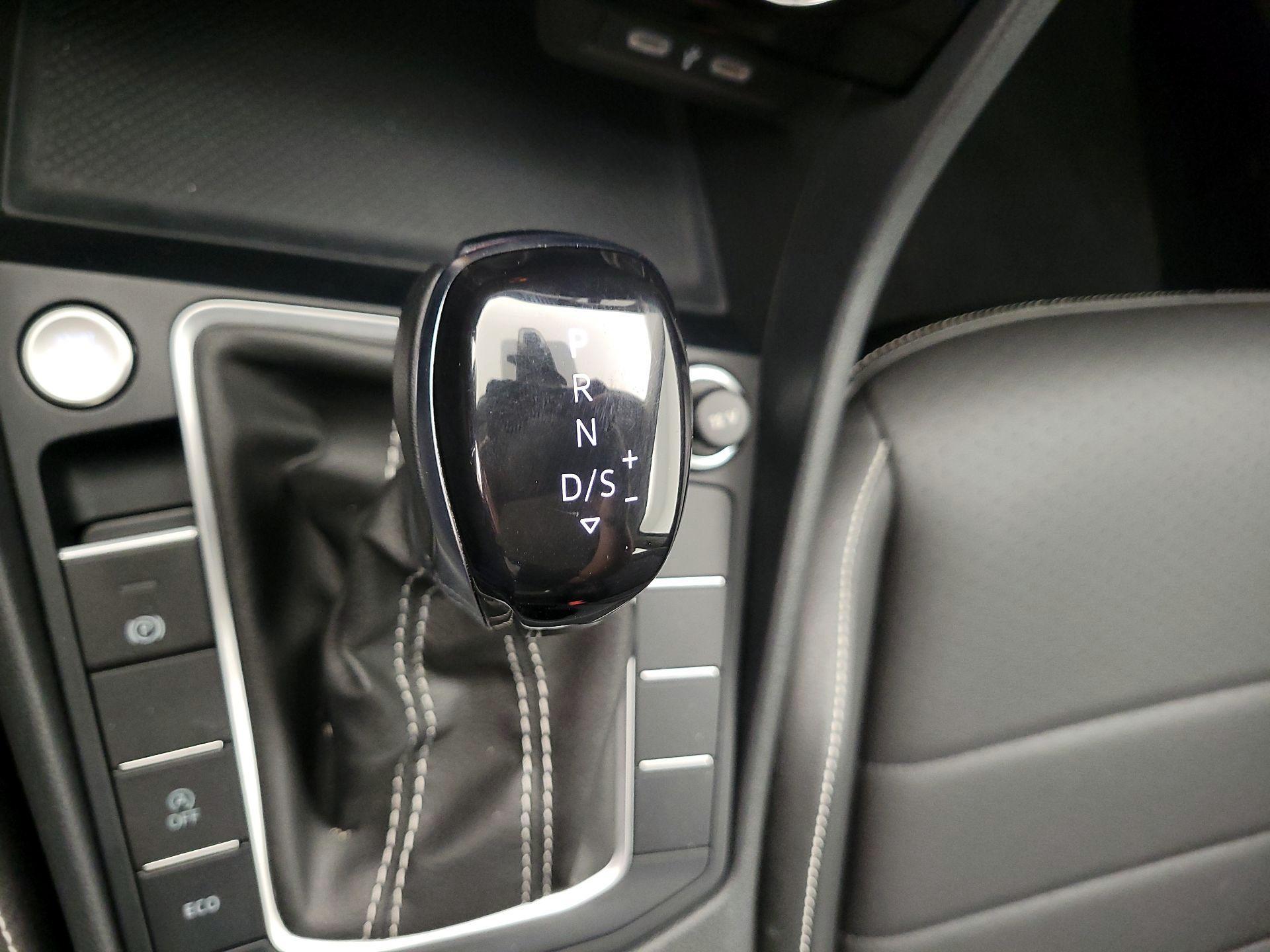 Thumbnail: 2024 Volkswagen Jetta - 17