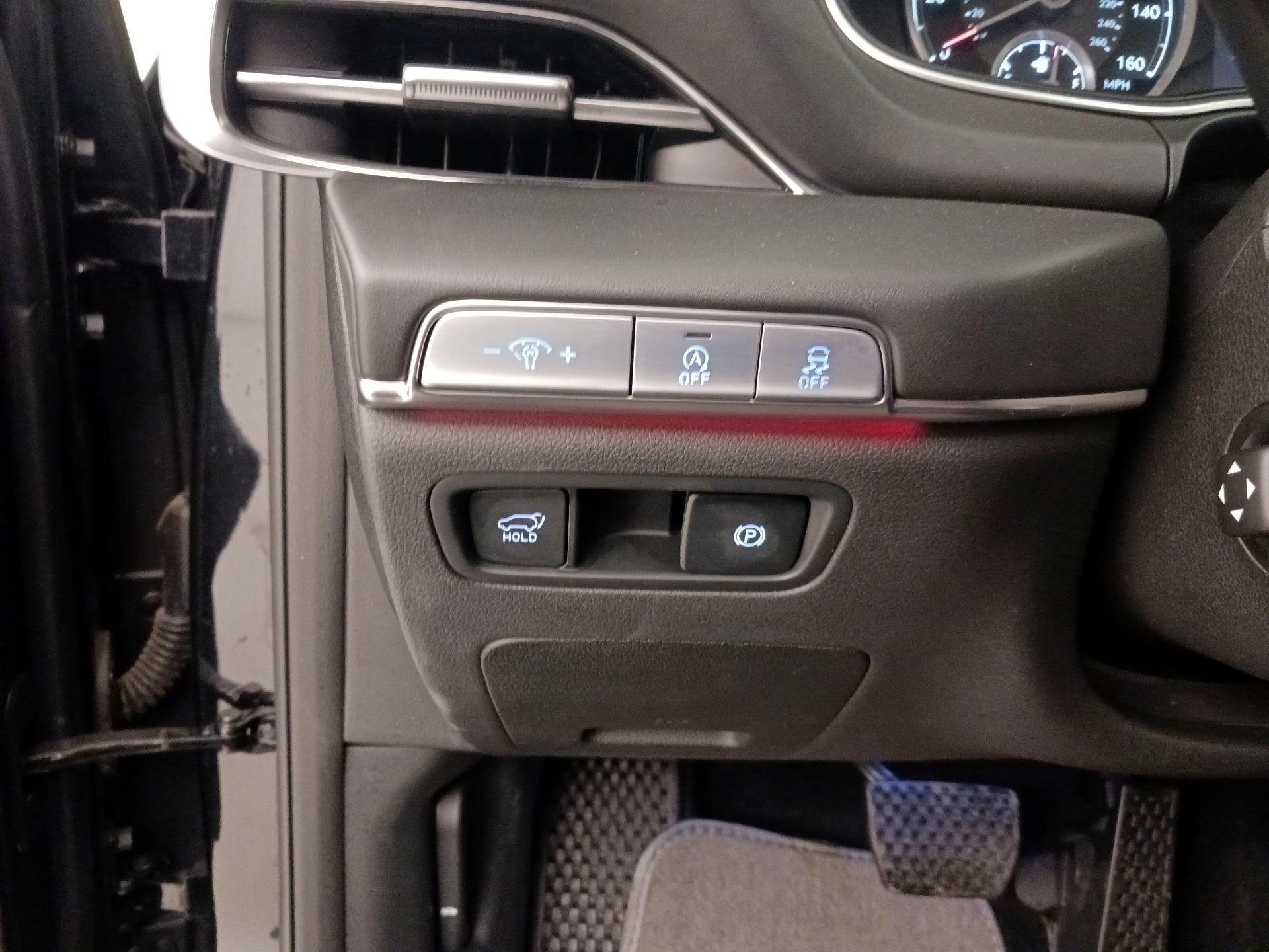 Thumbnail: 2024 Genesis GV80 - 13