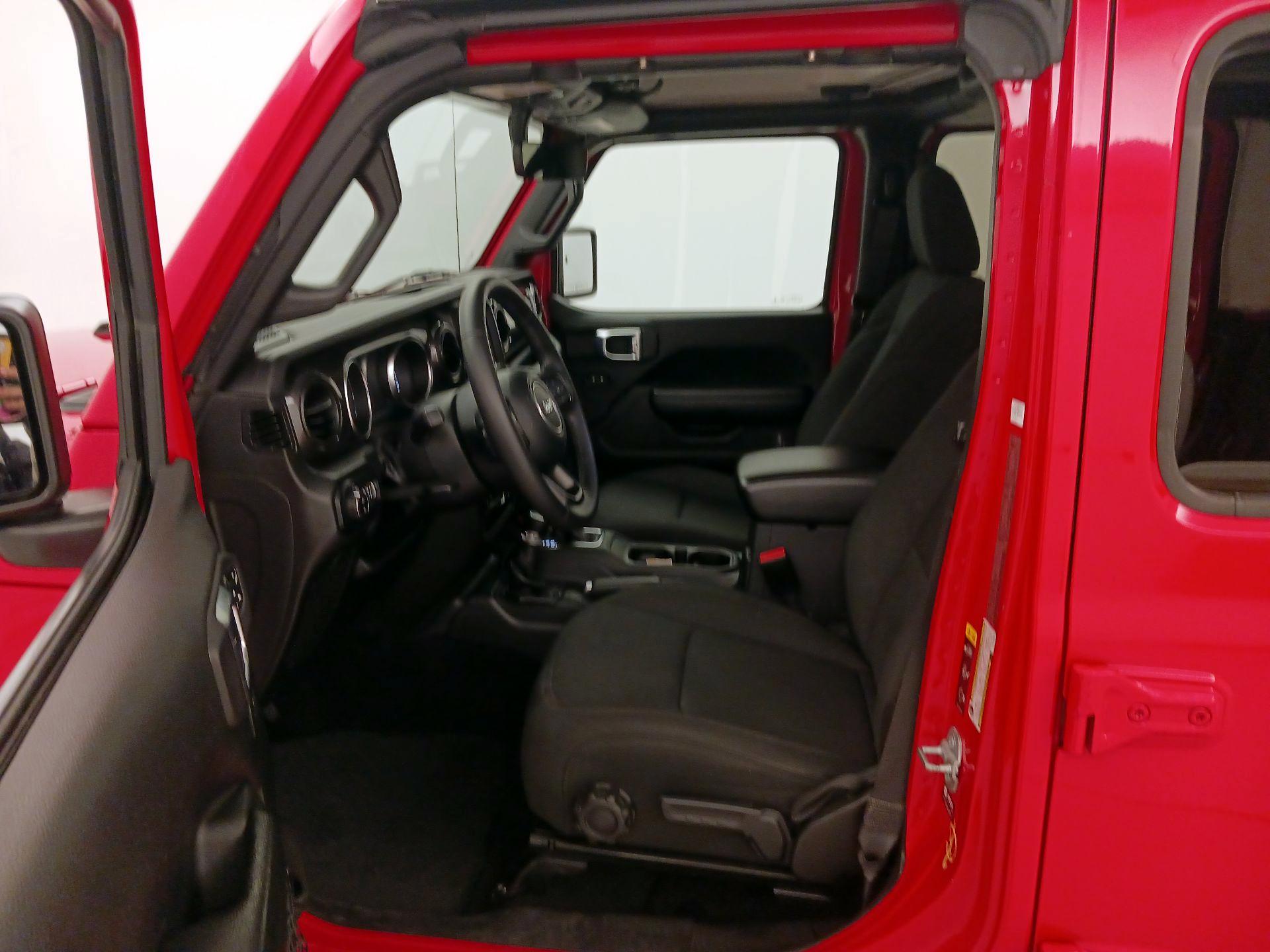 Thumbnail: 2022 Jeep Gladiator - 11