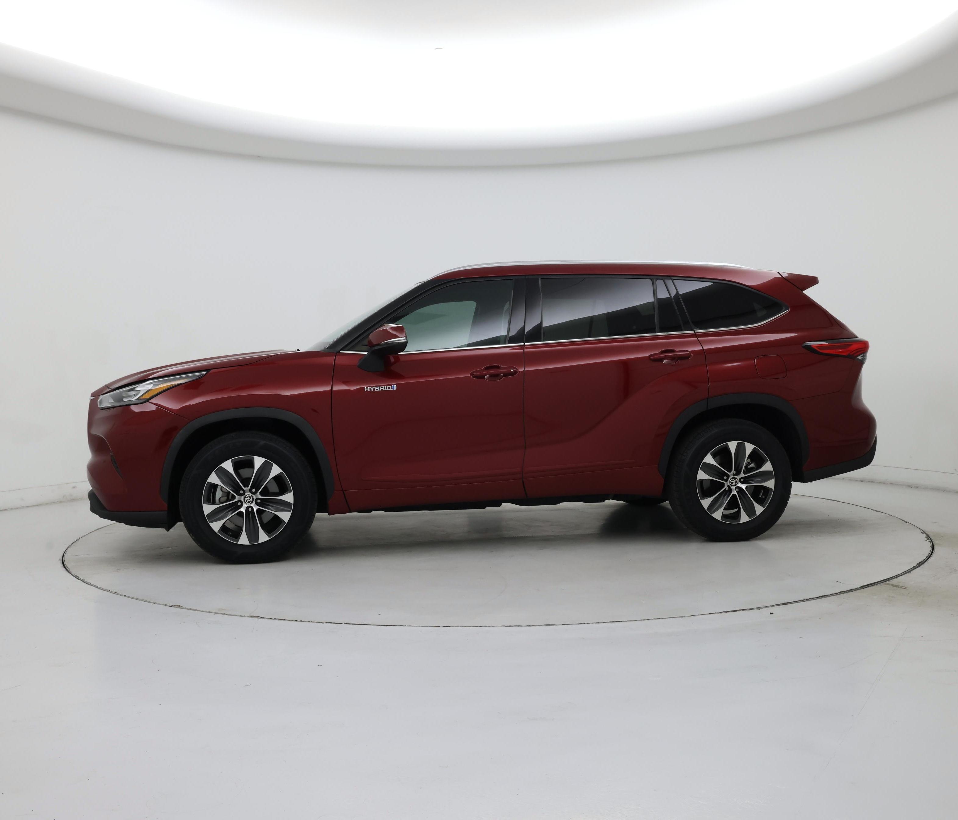 Thumbnail: 2020 Toyota Highlander - 3