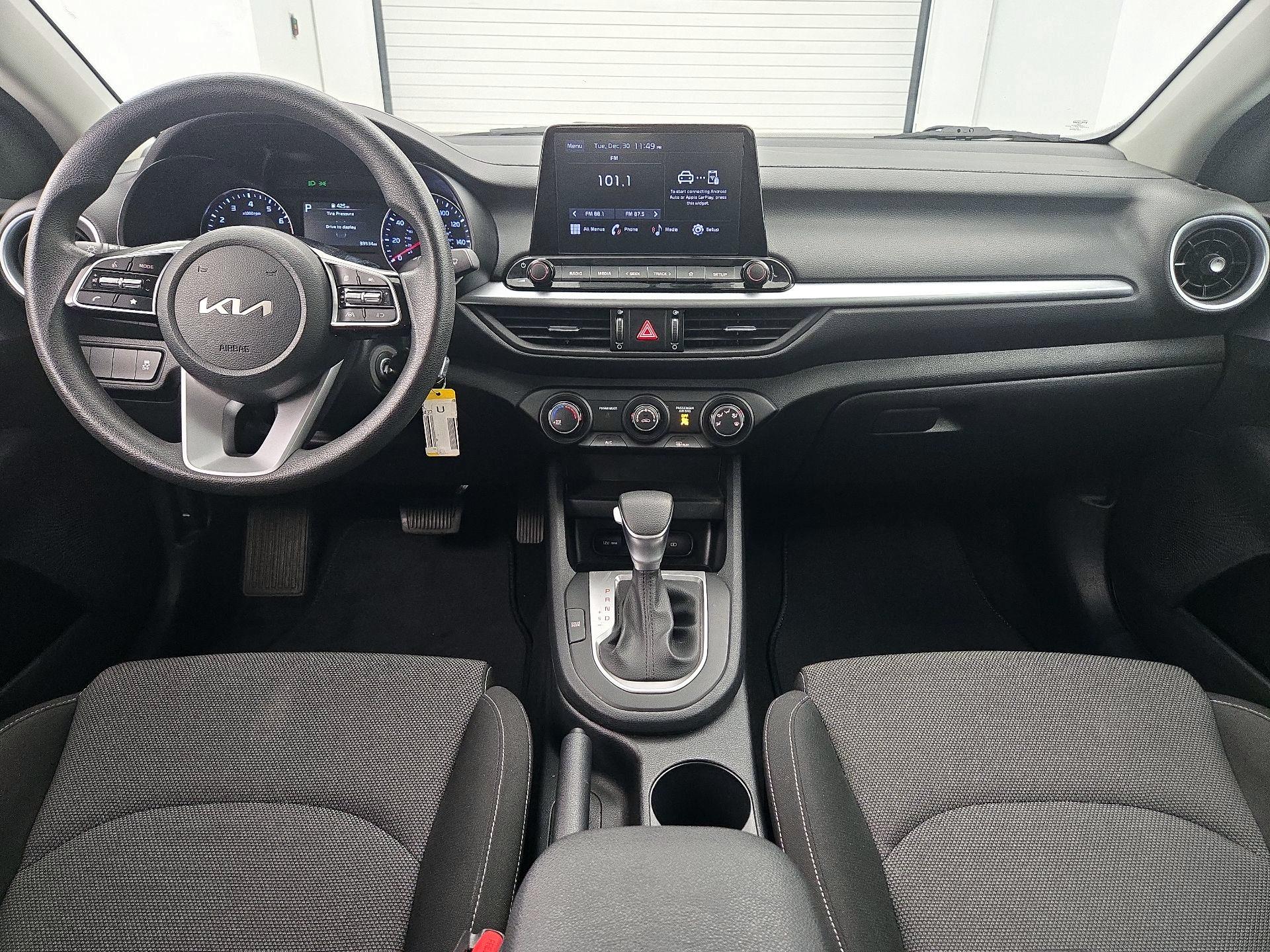 Thumbnail: 2024 Kia Forte - 9