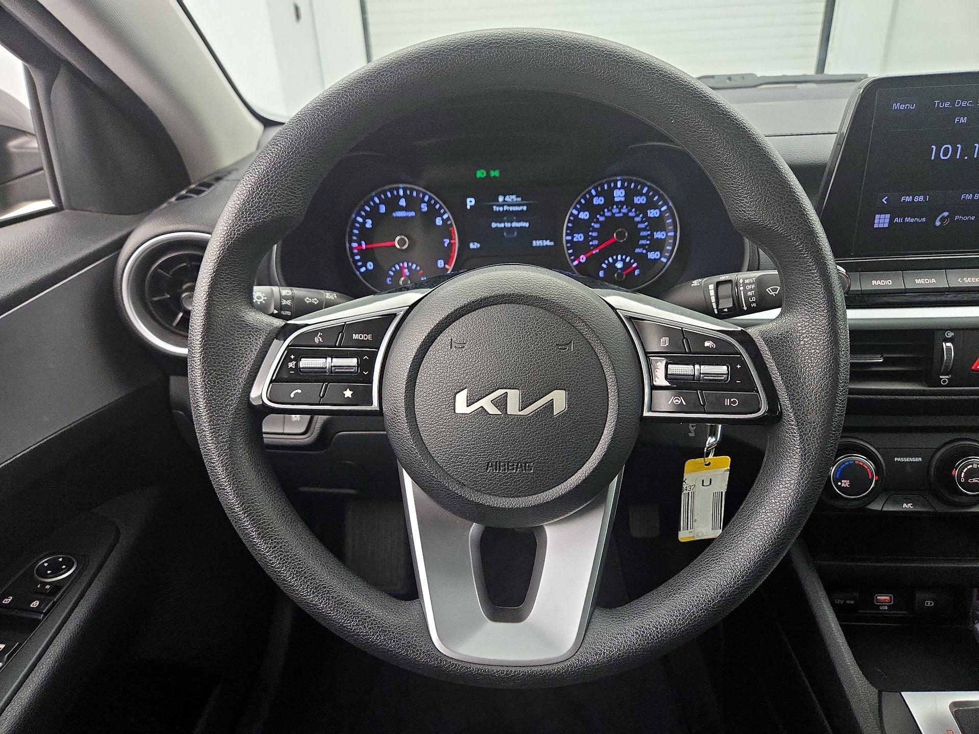 Thumbnail: 2024 Kia Forte - 10