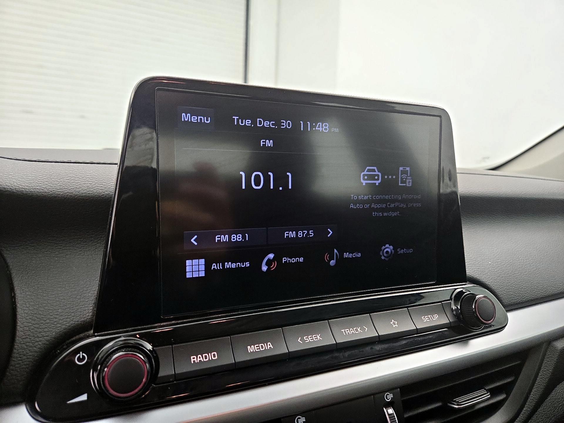 Thumbnail: 2024 Kia Forte - 15