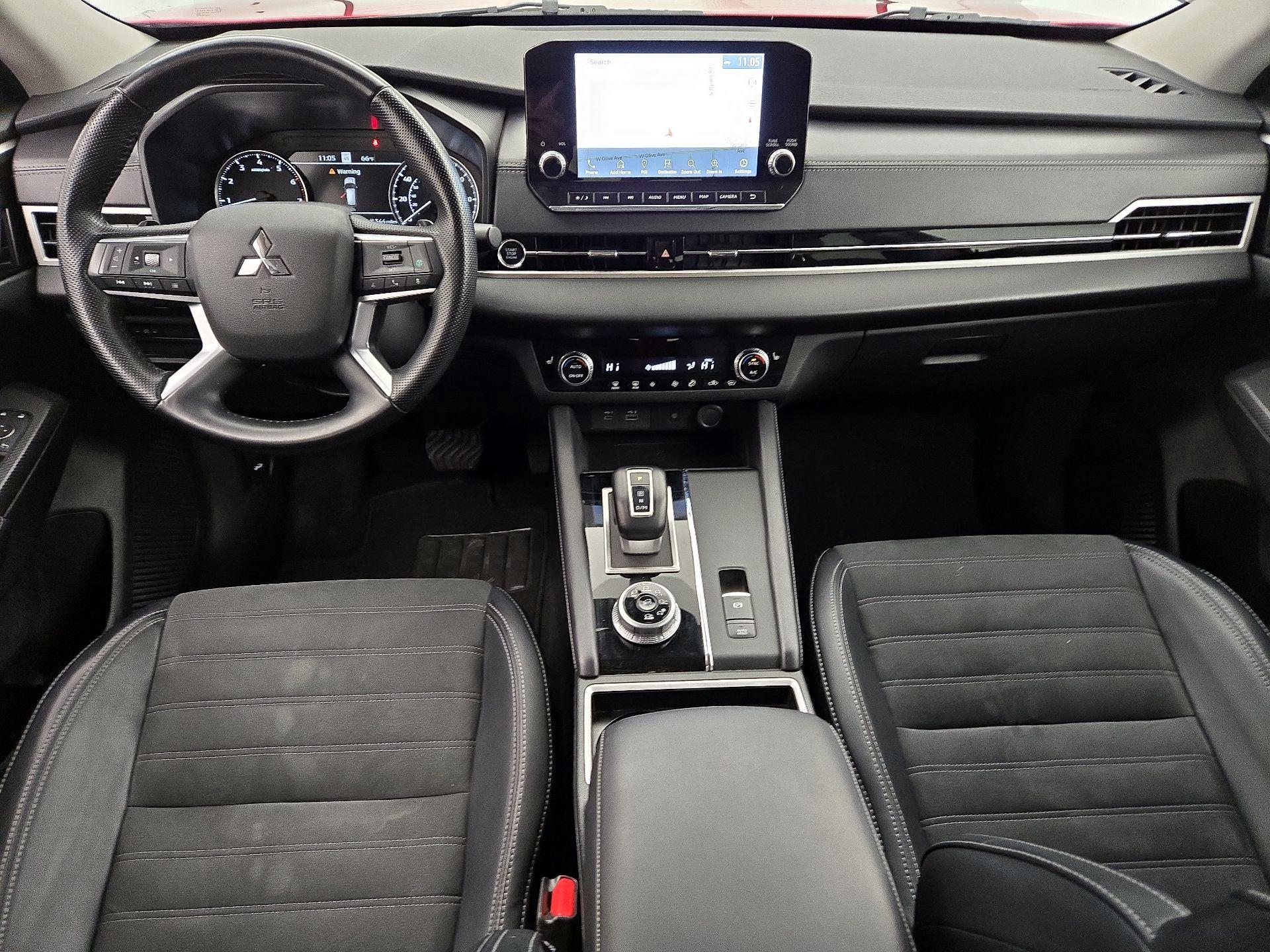 Thumbnail: 2024 Mitsubishi Outlander - 9