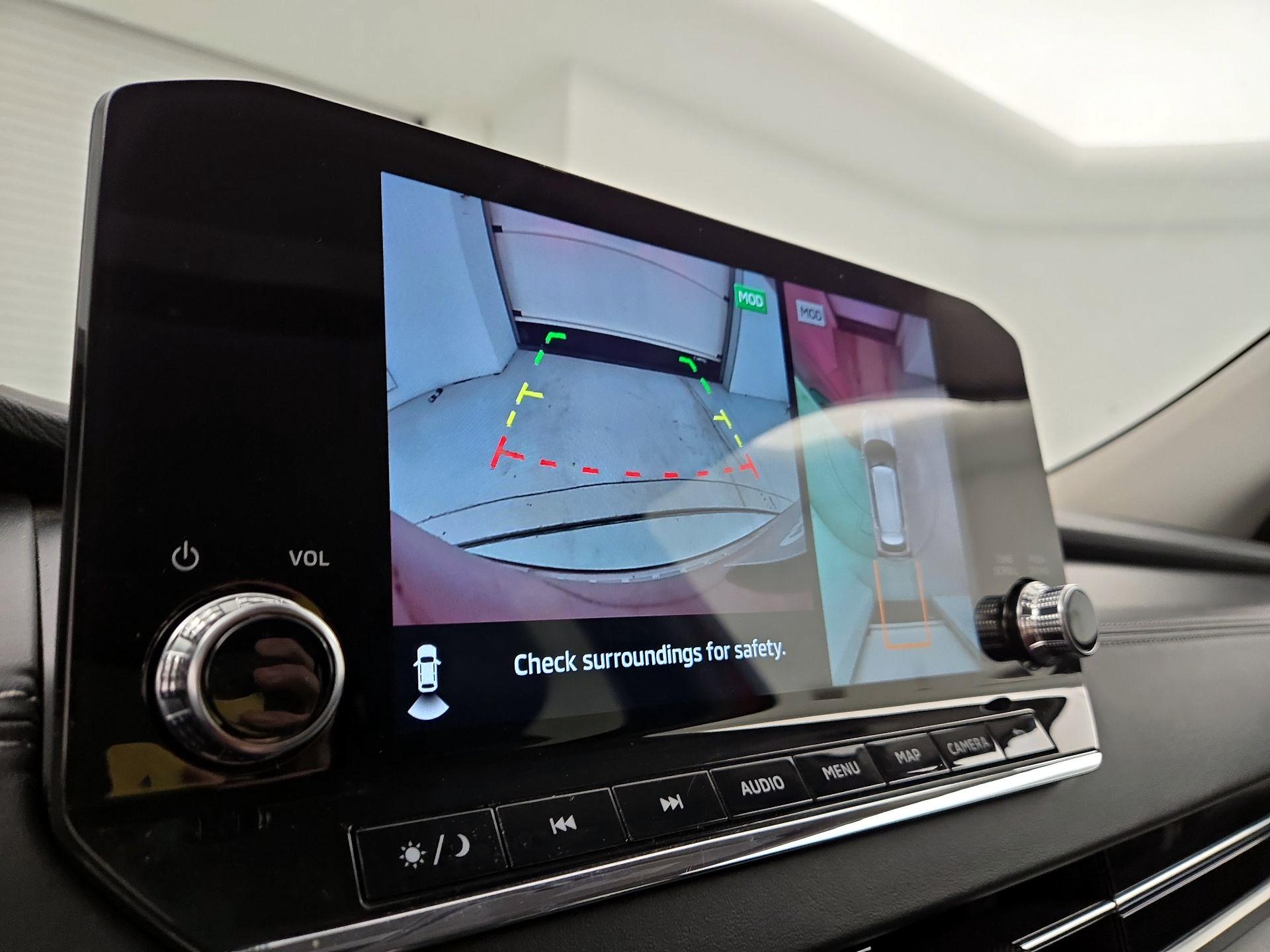 Thumbnail: 2024 Mitsubishi Outlander - 15