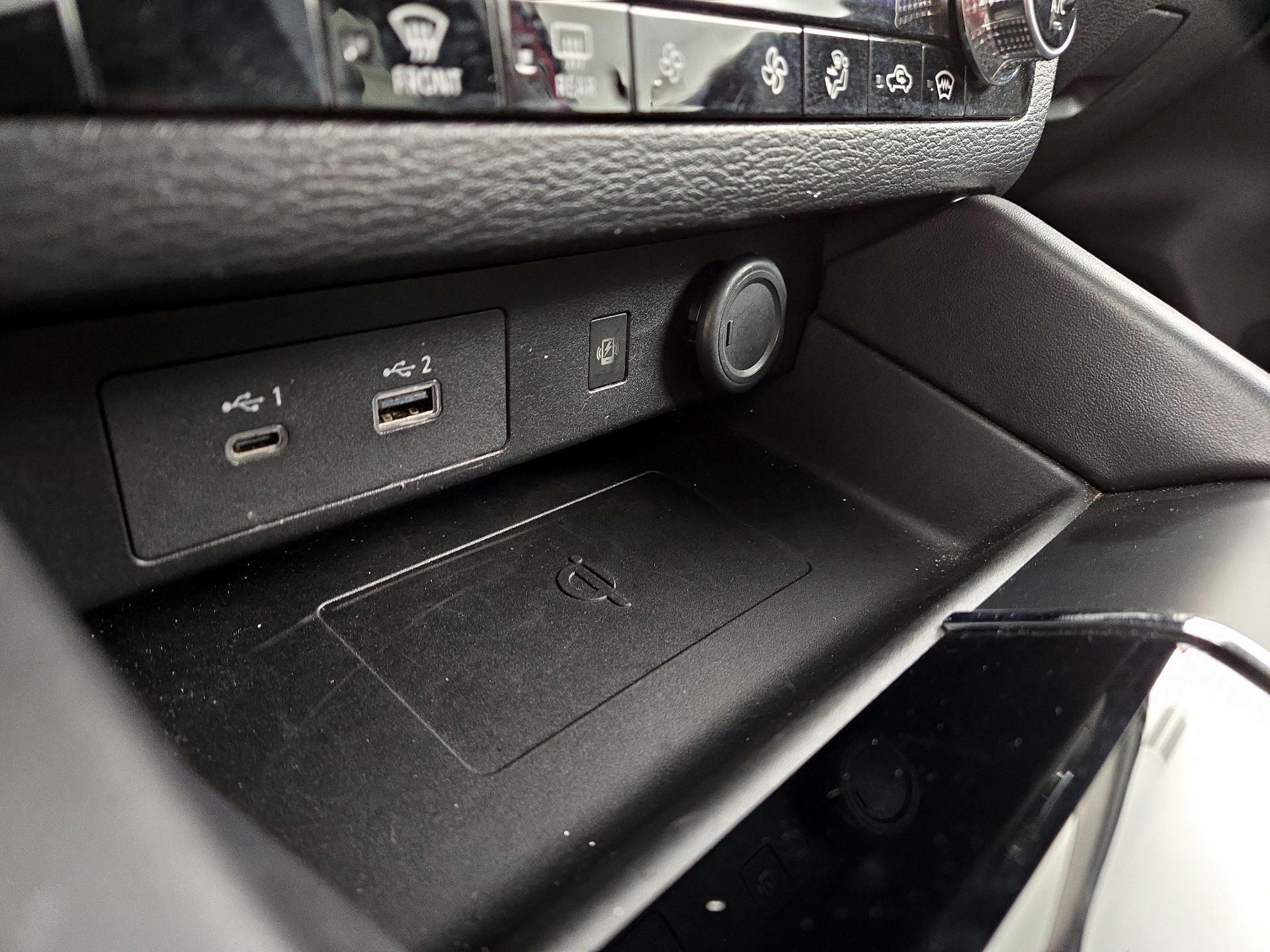 Thumbnail: 2024 Mitsubishi Outlander - 19