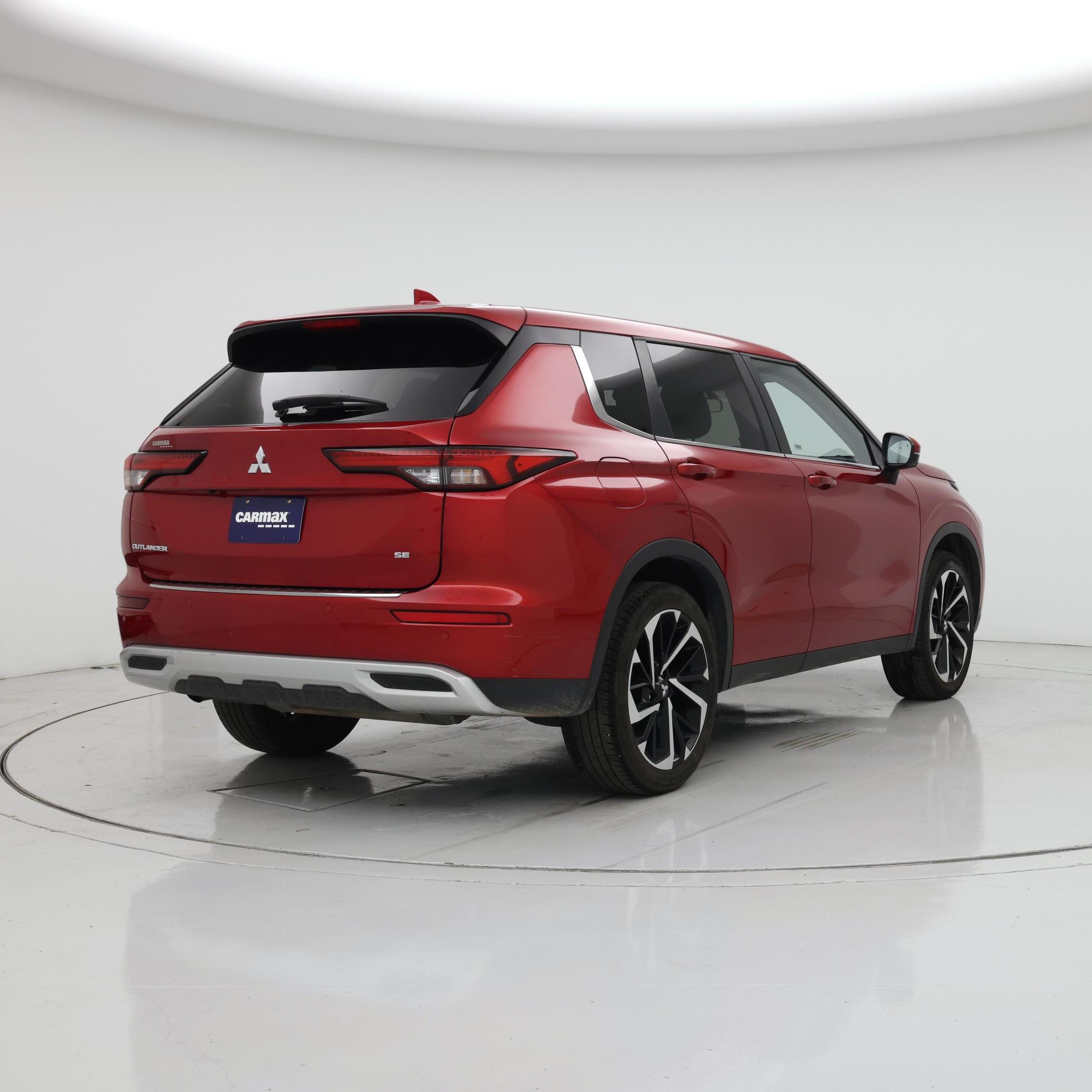 Thumbnail: 2024 Mitsubishi Outlander - 8