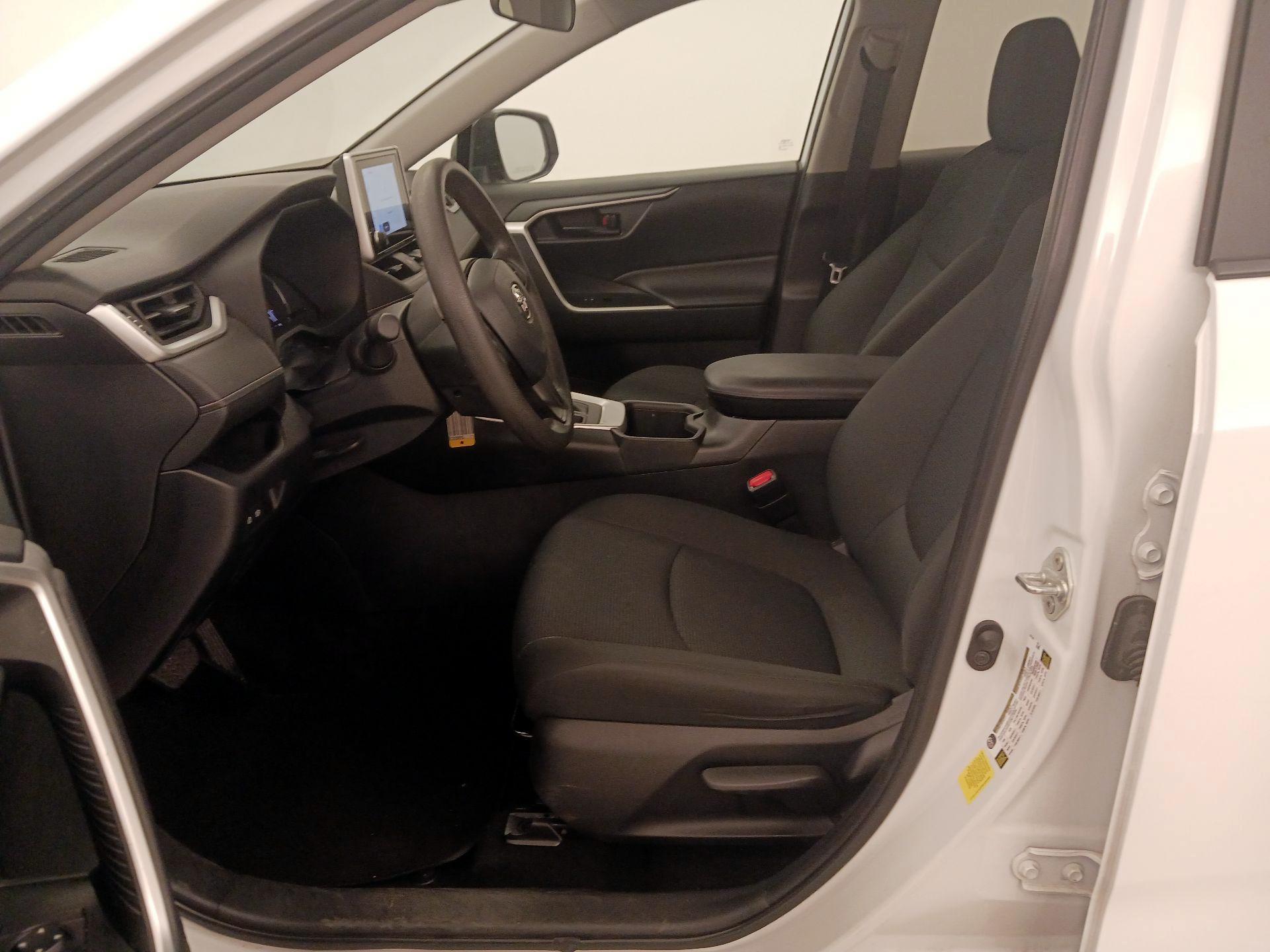 Thumbnail: 2024 Toyota RAV4 - 11