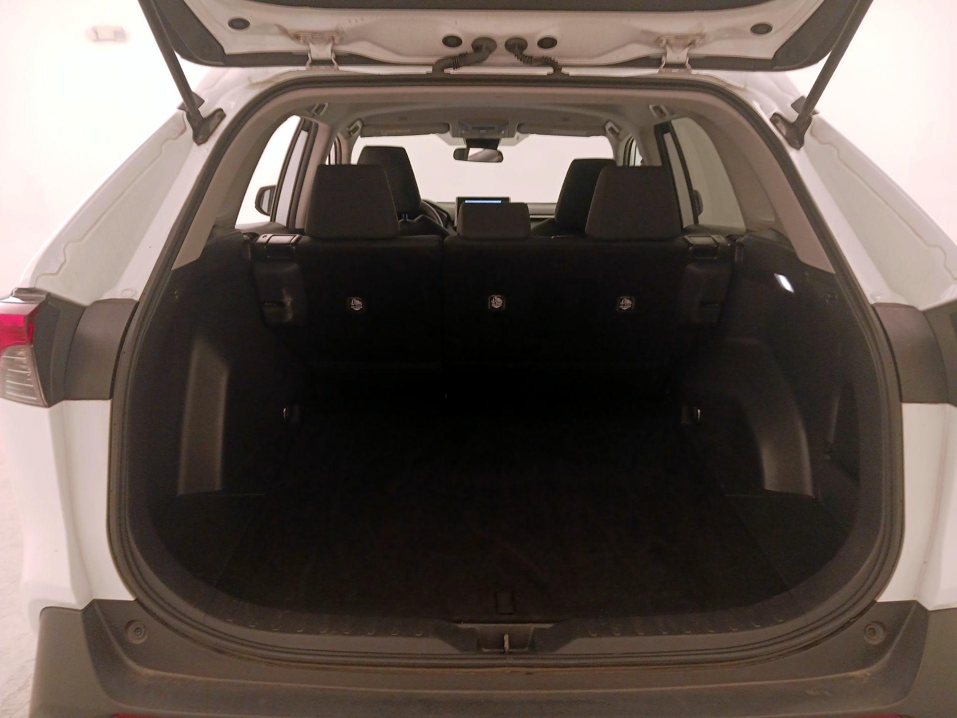 Thumbnail: 2024 Toyota RAV4 - 20