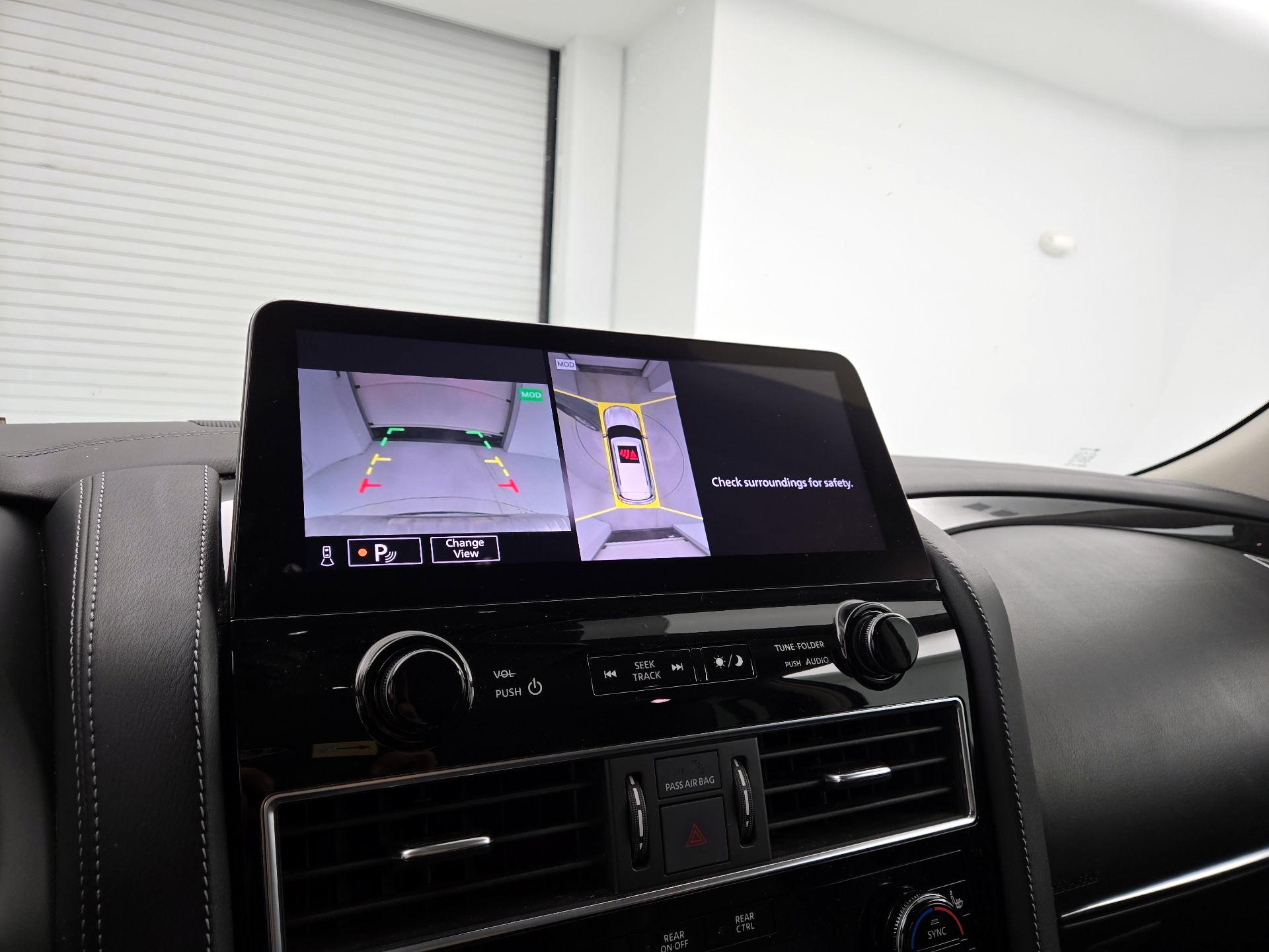 Thumbnail: 2024 INFINITI QX80 - 15