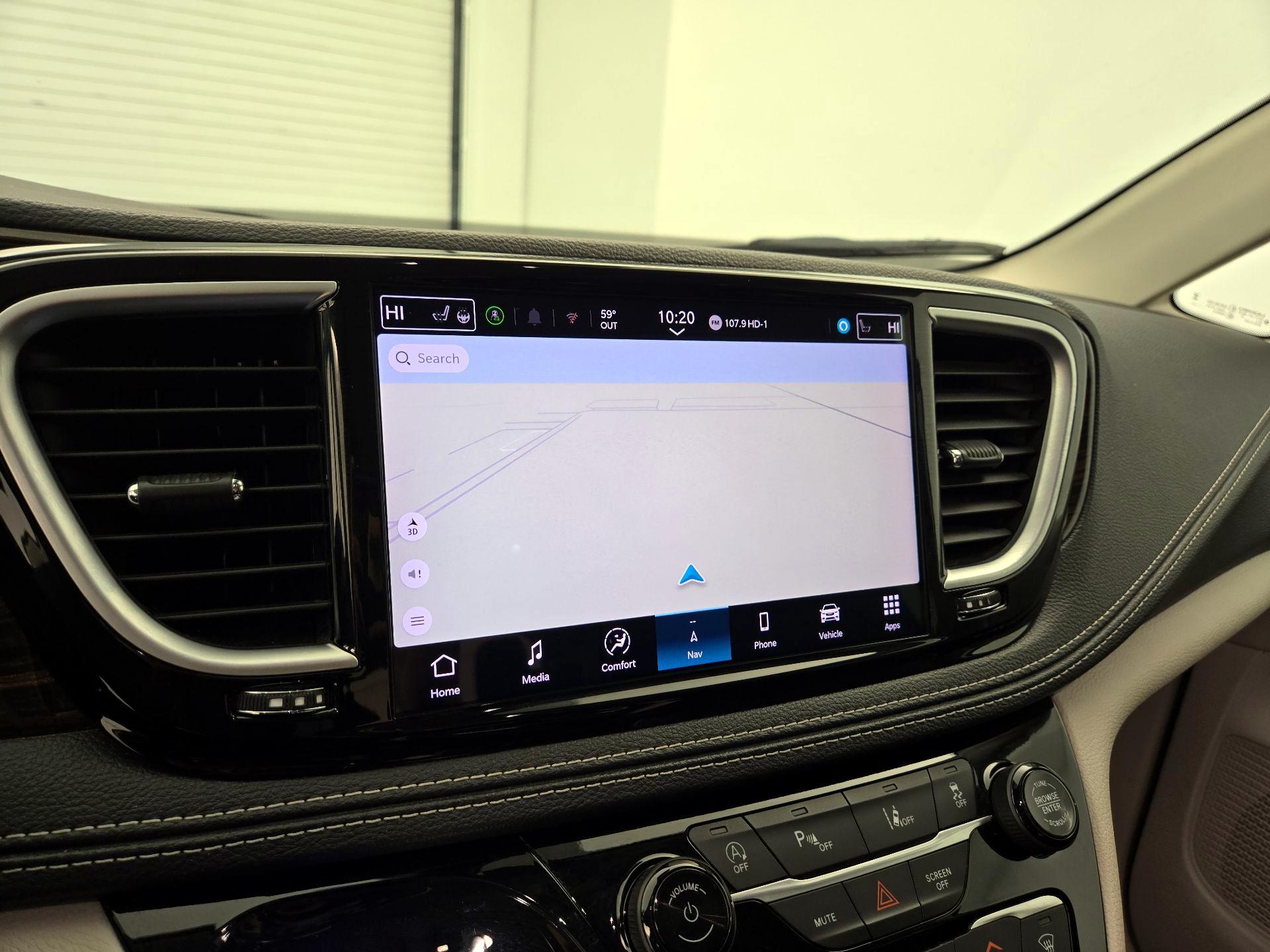 Thumbnail: 2024 Chrysler Pacifica - 14