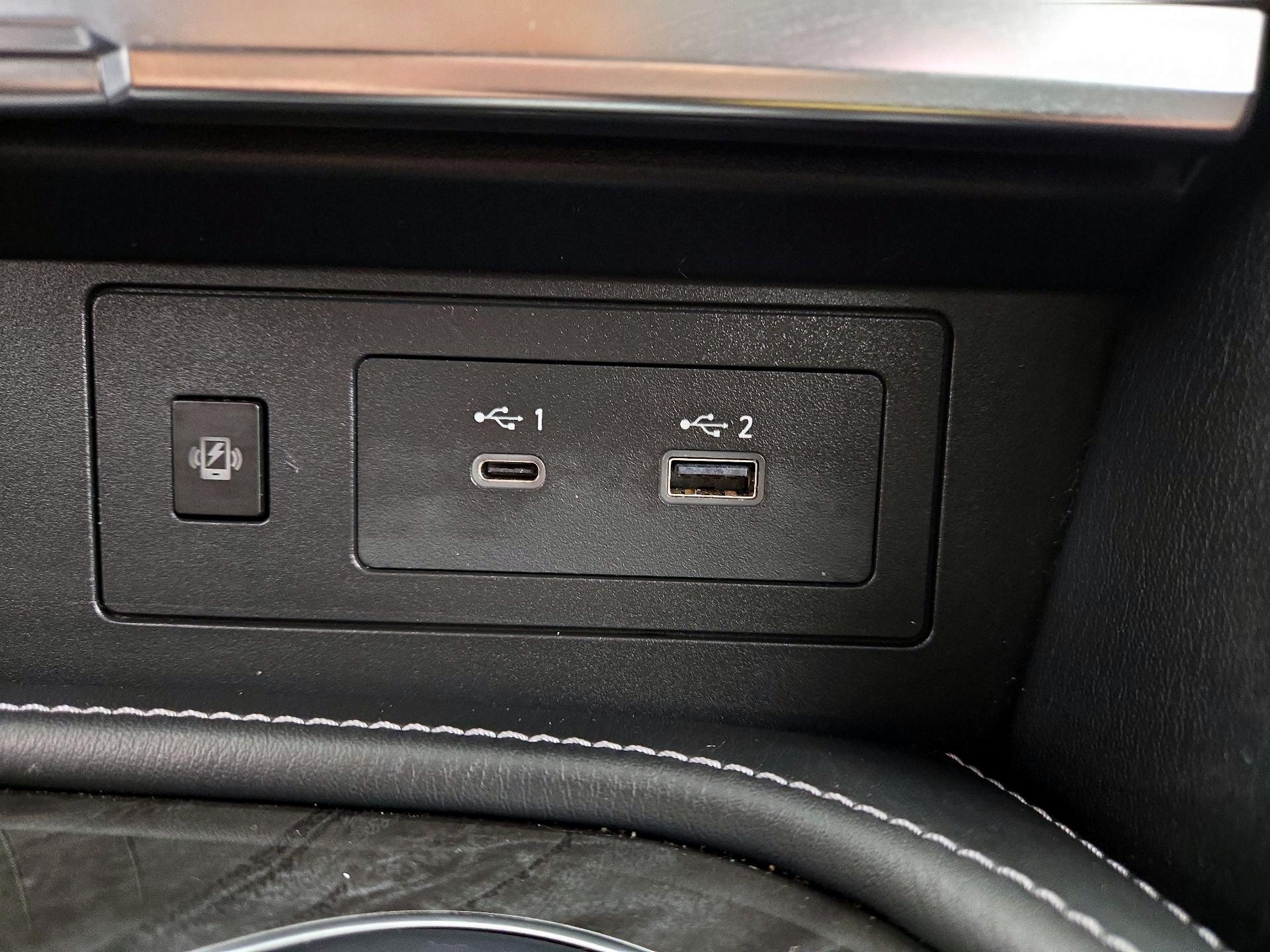 Thumbnail: 2024 INFINITI QX80 - 18