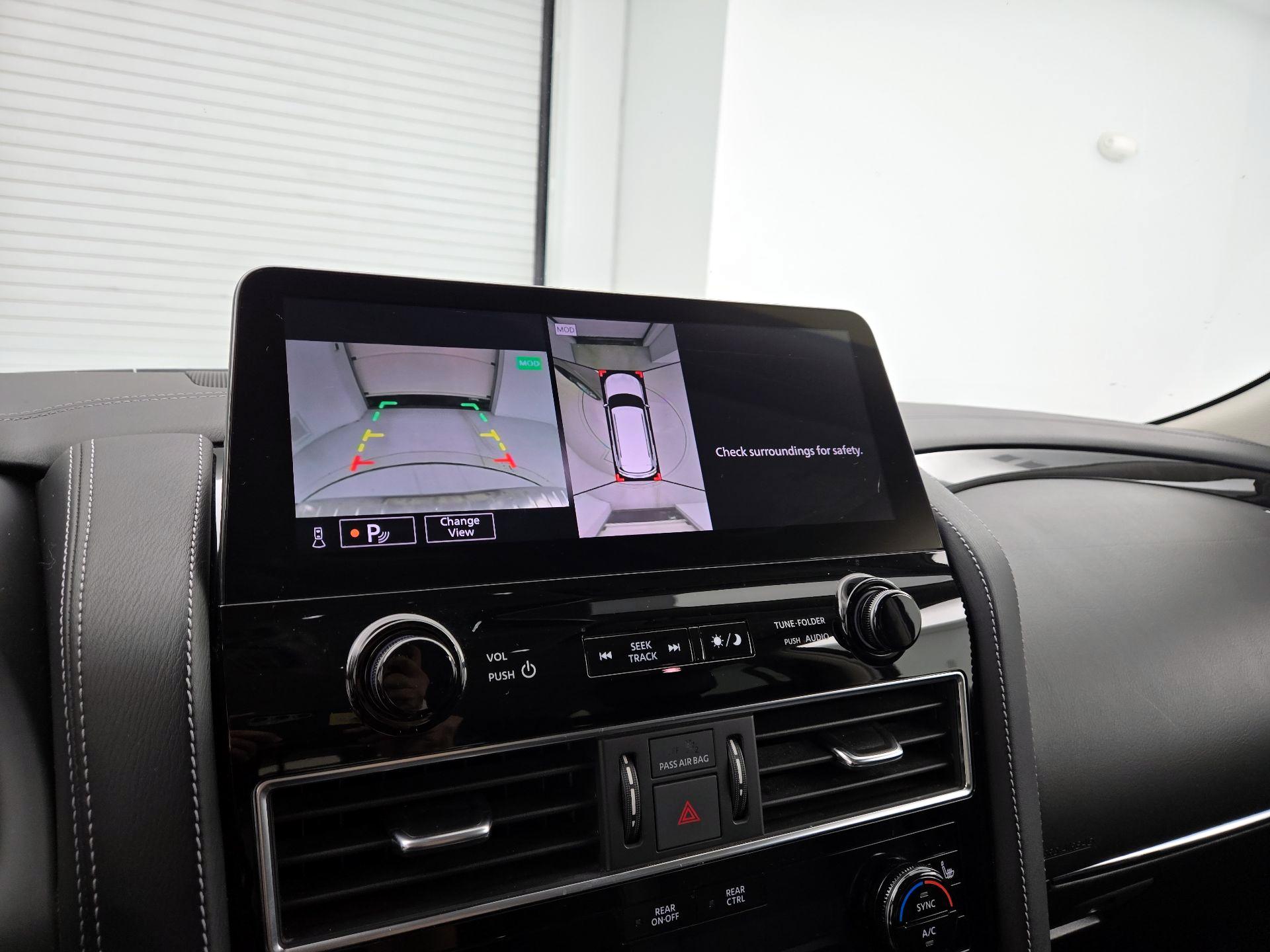 Thumbnail: 2024 INFINITI QX80 - 15