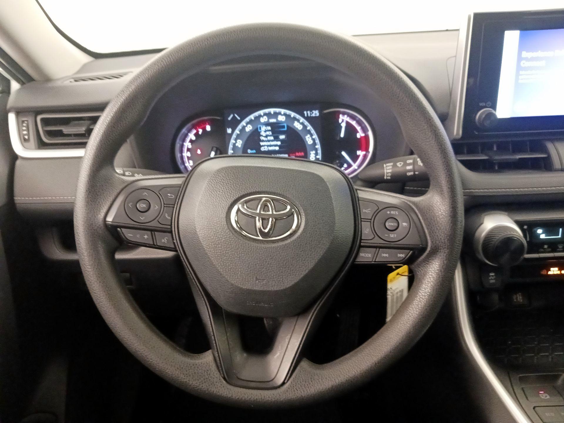 Thumbnail: 2024 Toyota RAV4 - 10