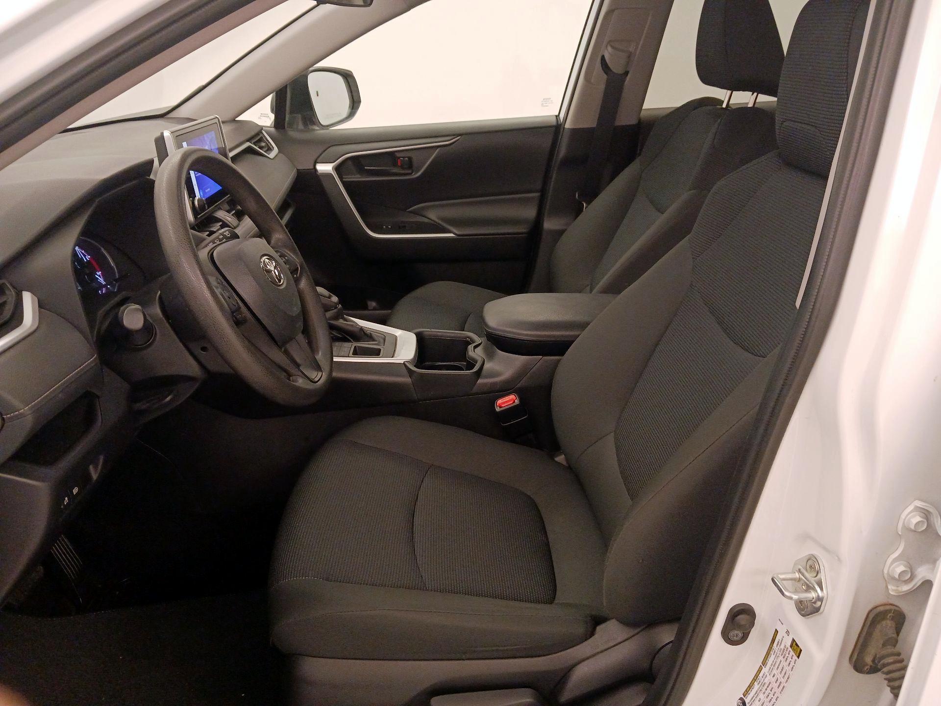 Thumbnail: 2024 Toyota RAV4 - 11