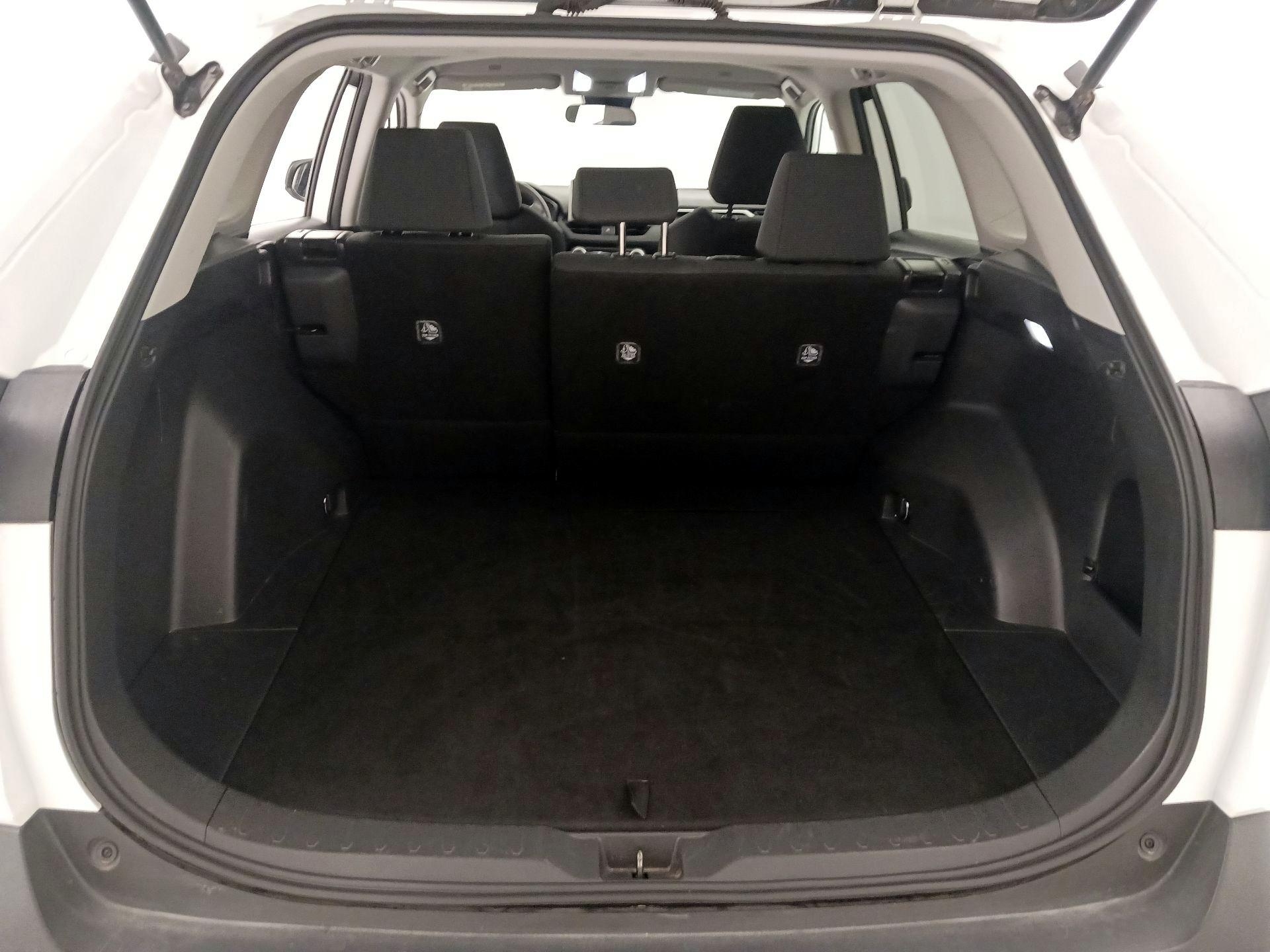 Thumbnail: 2024 Toyota RAV4 - 20