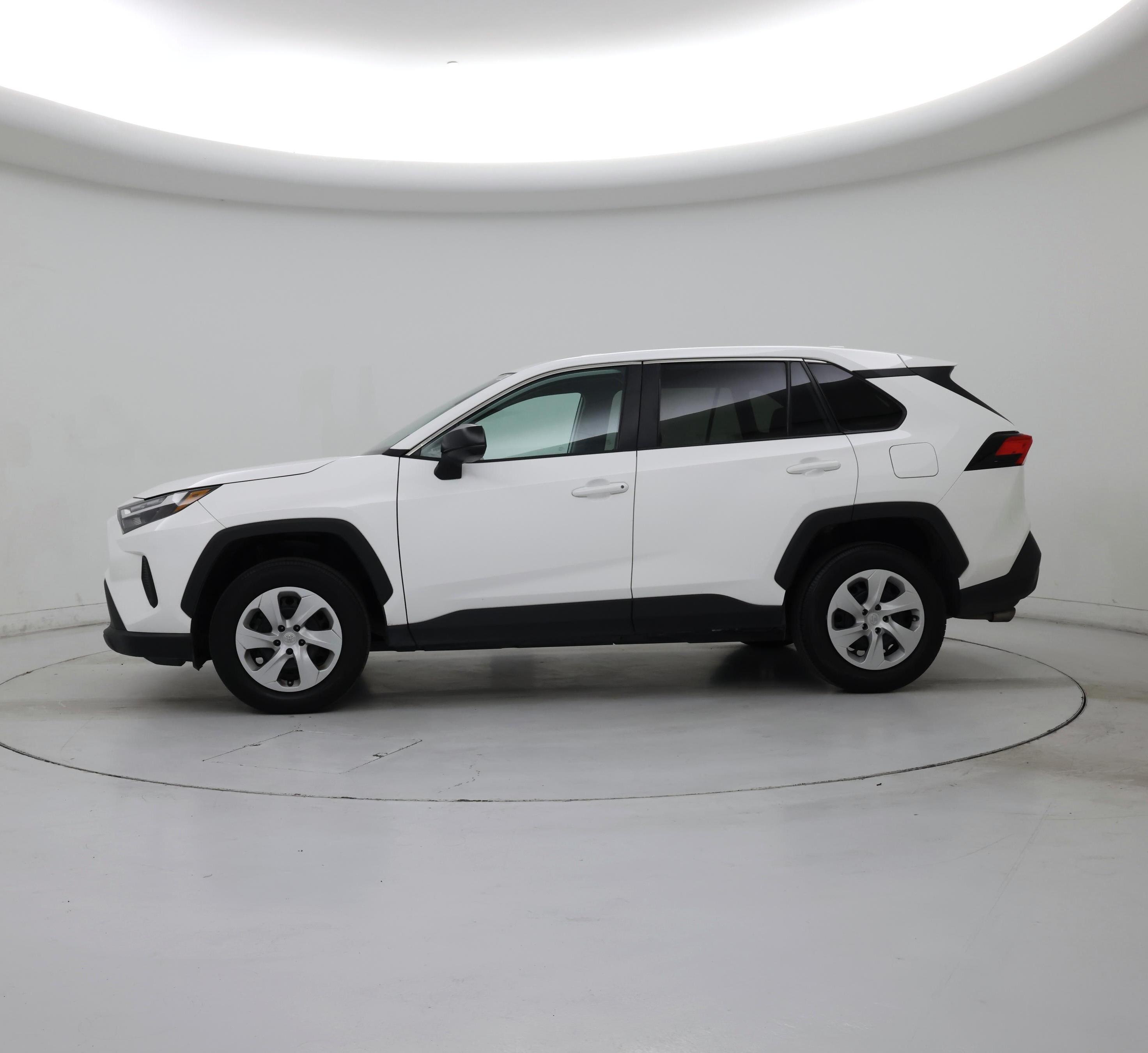 Thumbnail: 2024 Toyota RAV4 - 3