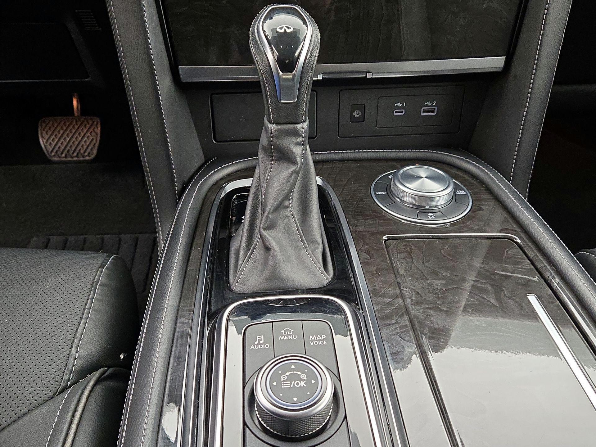 Thumbnail: 2024 INFINITI QX80 - 18