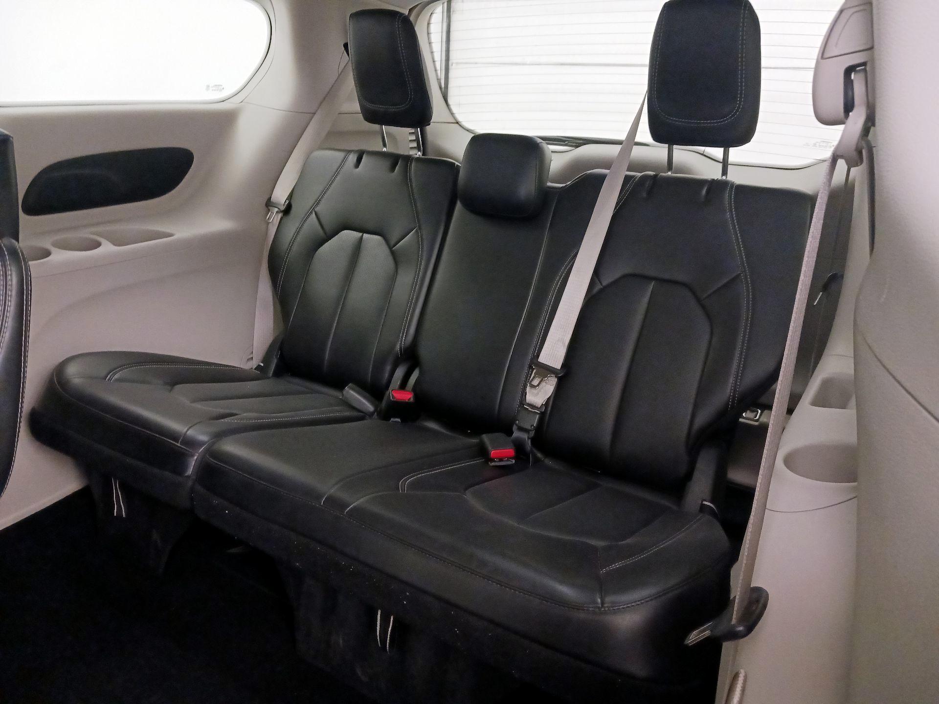 Thumbnail: 2024 Chrysler Pacifica - 20