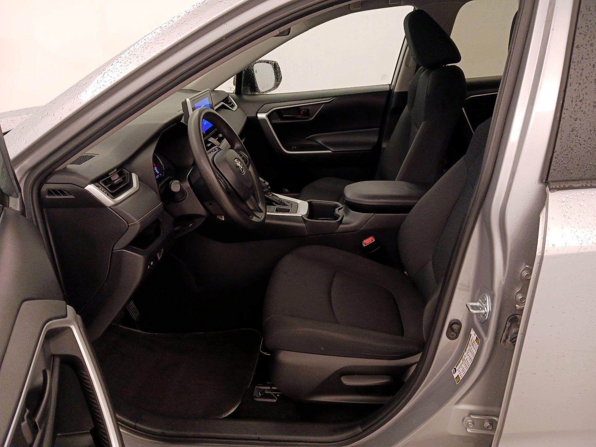 Thumbnail: 2024 Toyota RAV4 - 11