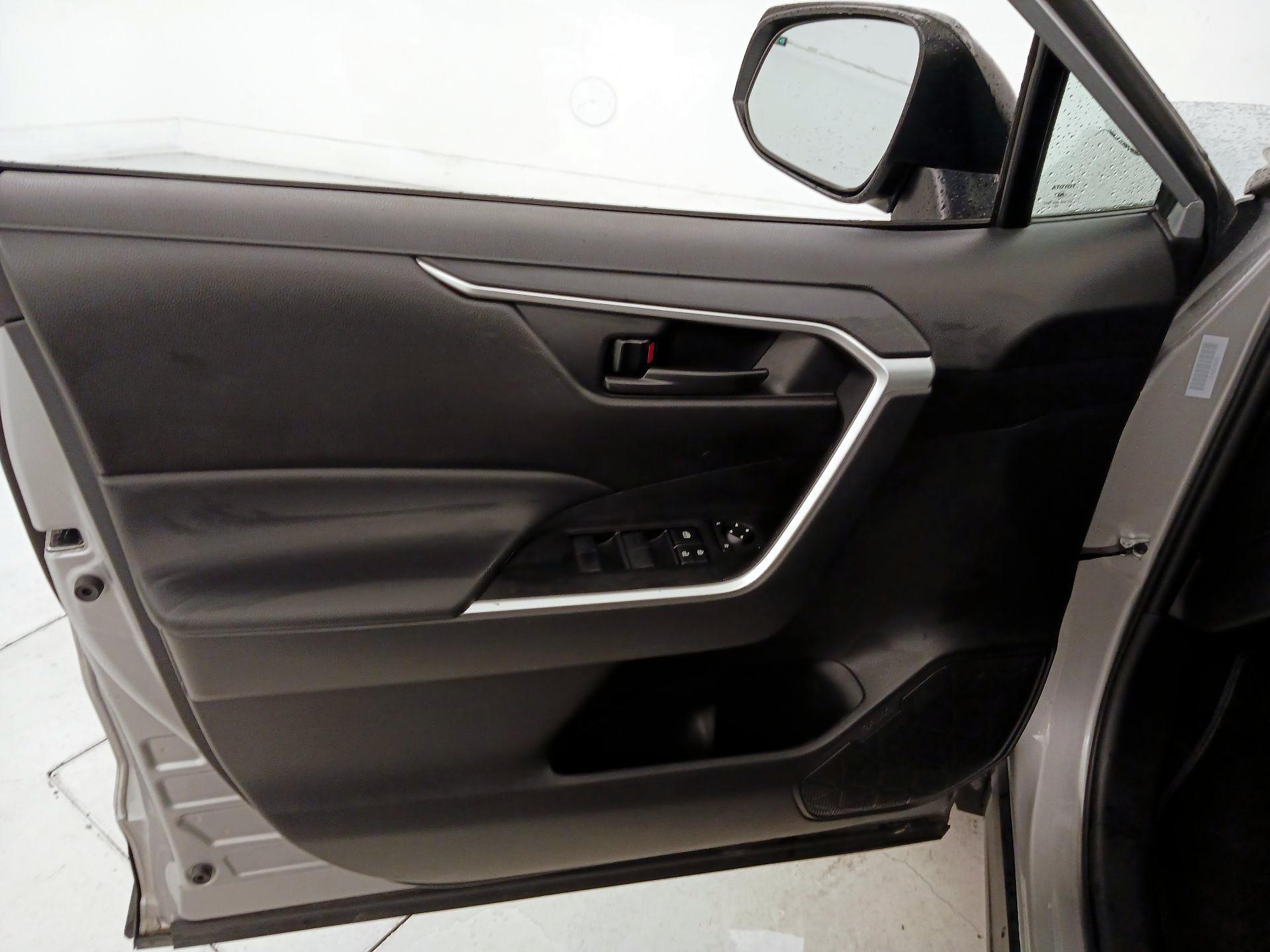 Thumbnail: 2024 Toyota RAV4 - 12