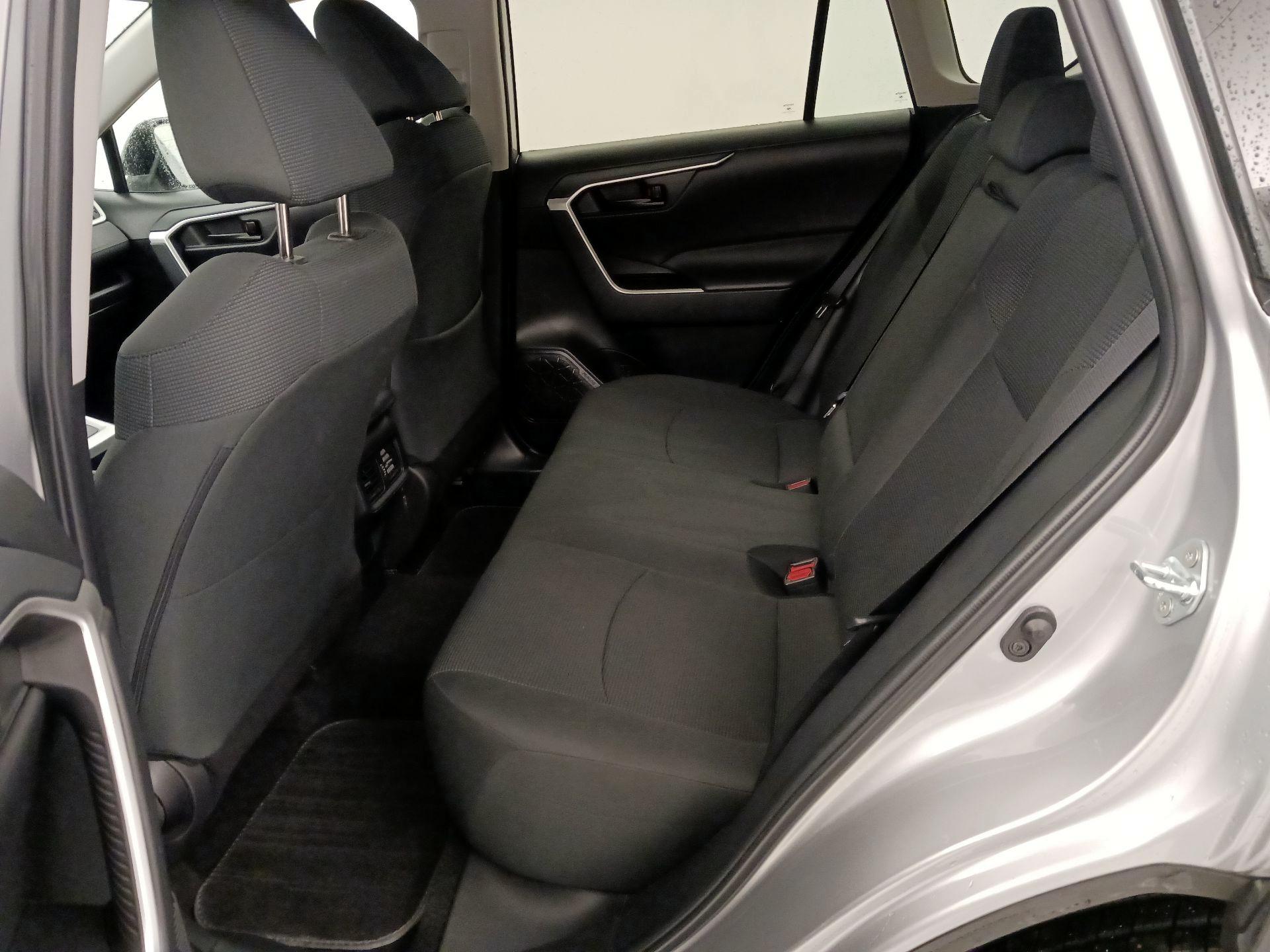 Thumbnail: 2024 Toyota RAV4 - 19