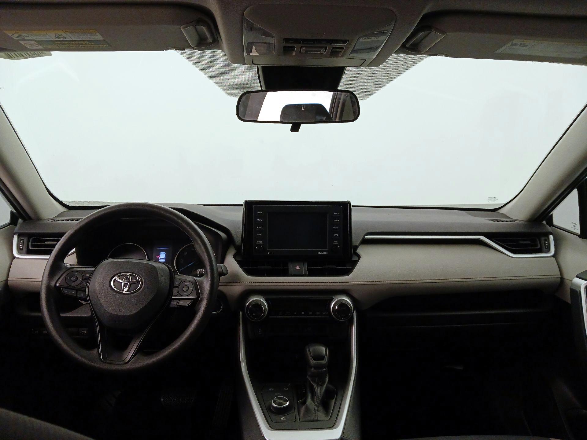Thumbnail: 2021 Toyota RAV4 - 9