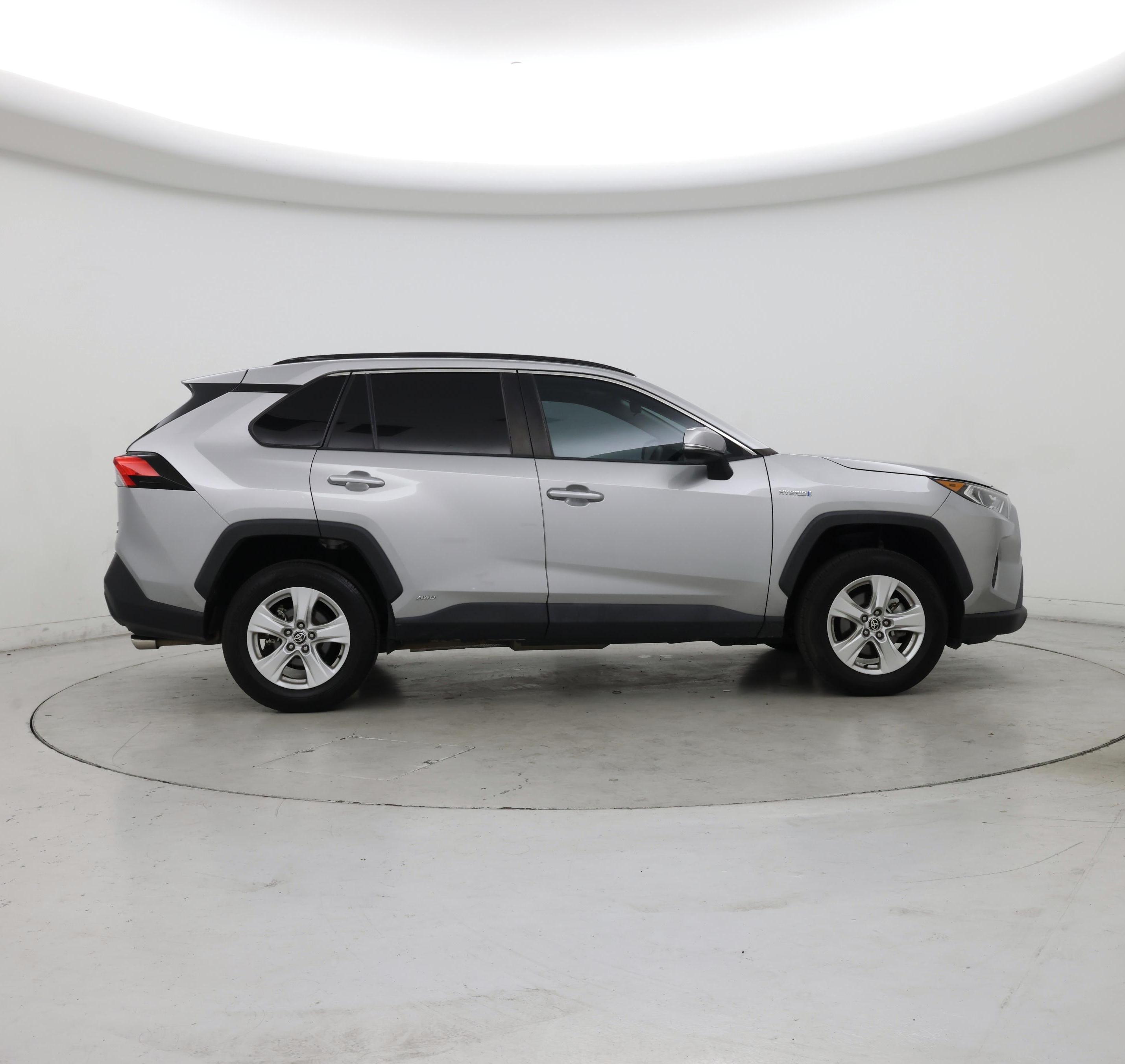 Thumbnail: 2021 Toyota RAV4 - 7