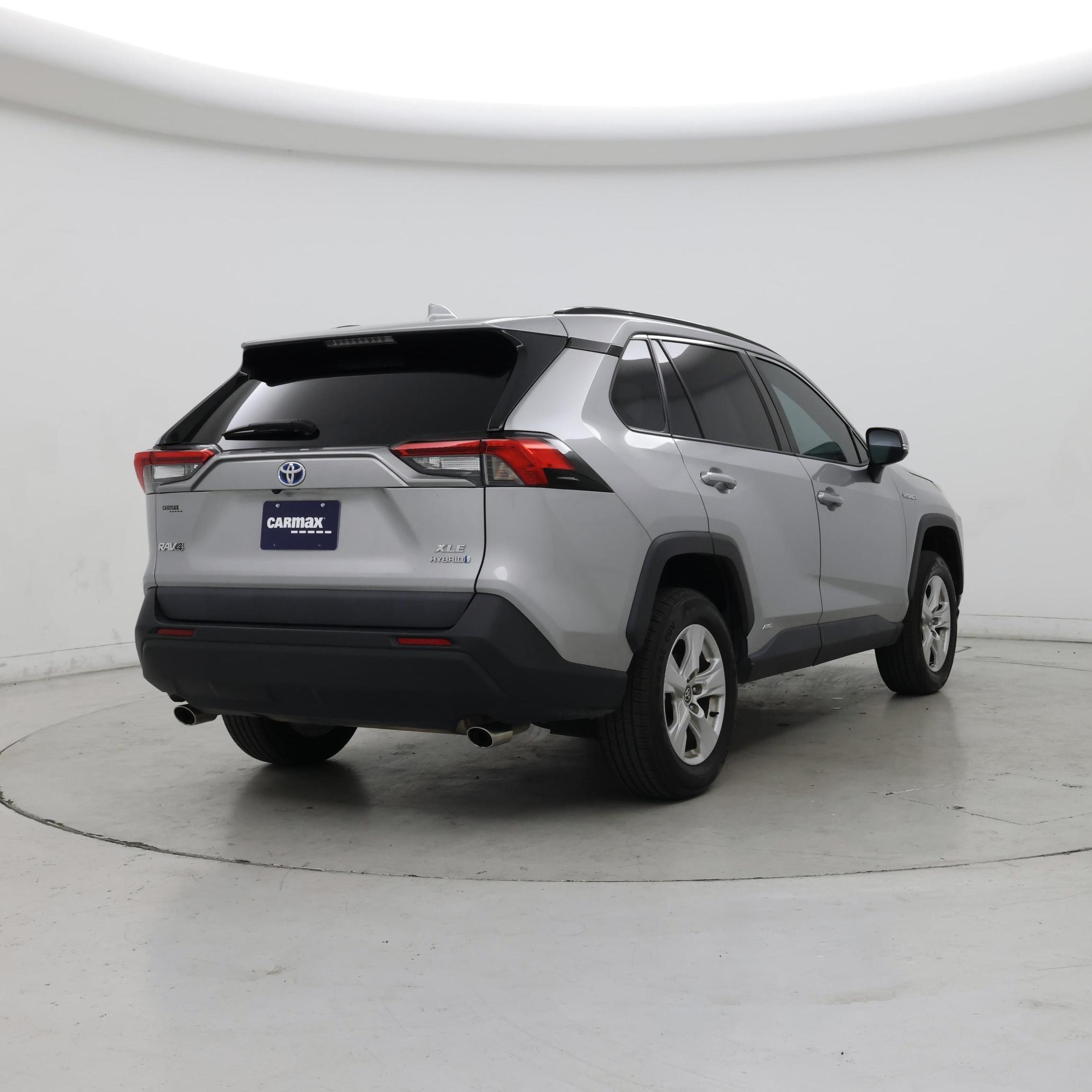 Thumbnail: 2021 Toyota RAV4 - 8