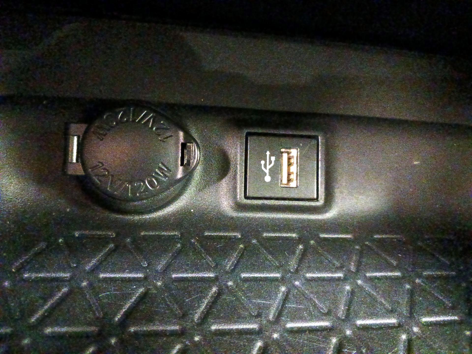 Thumbnail: 2024 Toyota RAV4 - 18