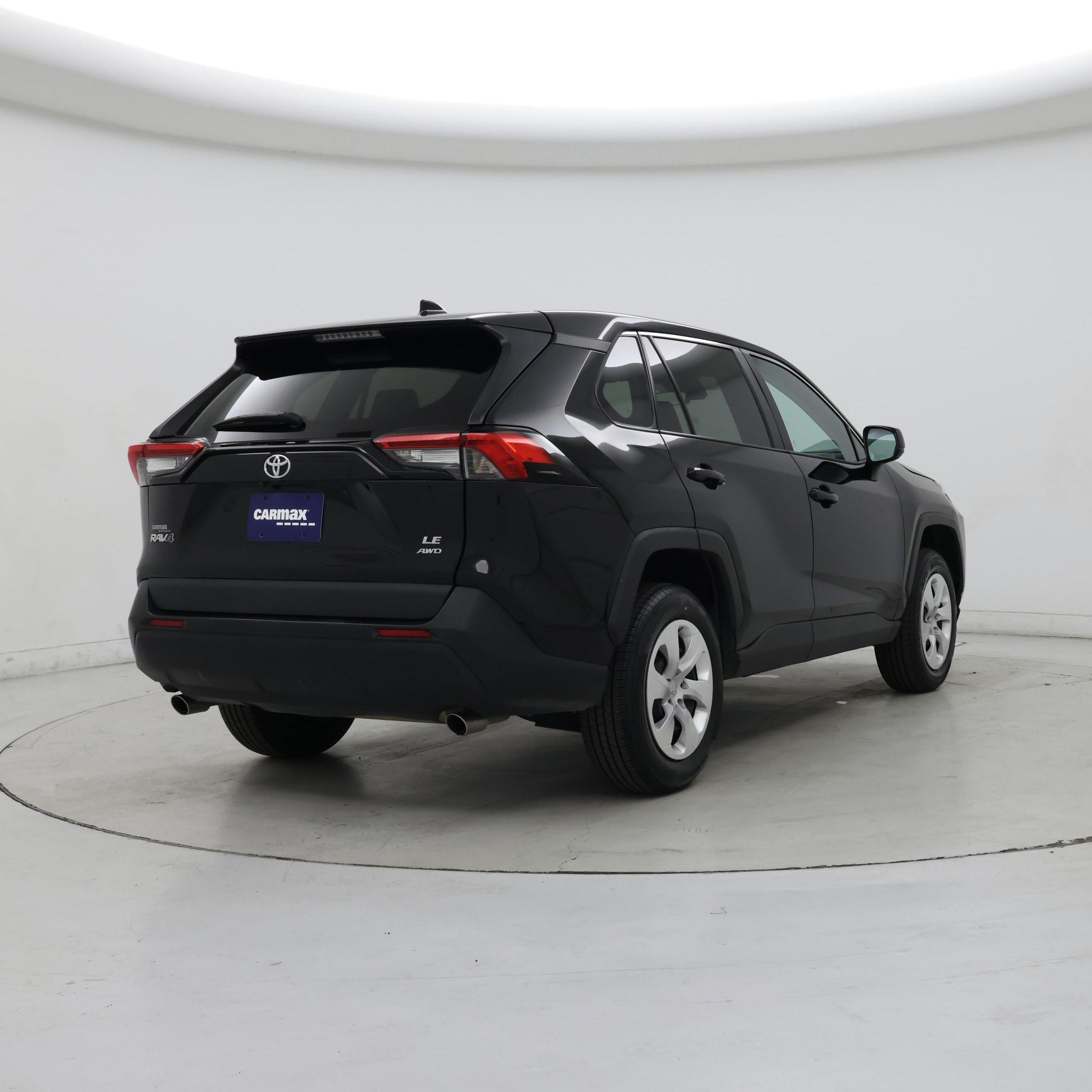 Thumbnail: 2024 Toyota RAV4 - 8