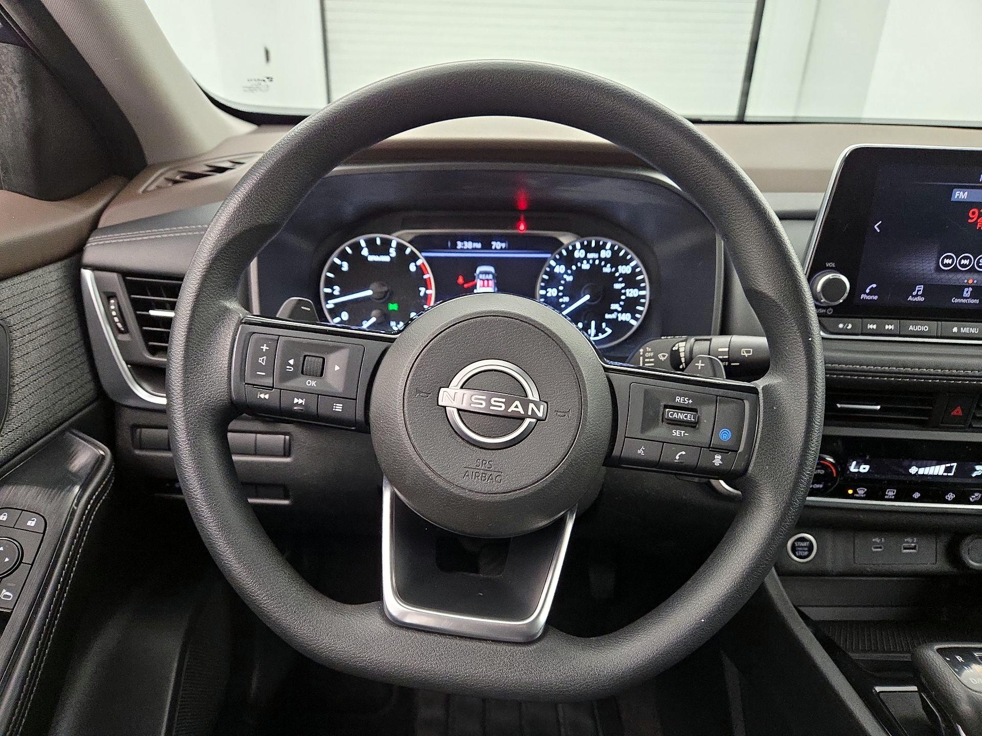 Thumbnail: 2023 Nissan Rogue - 10