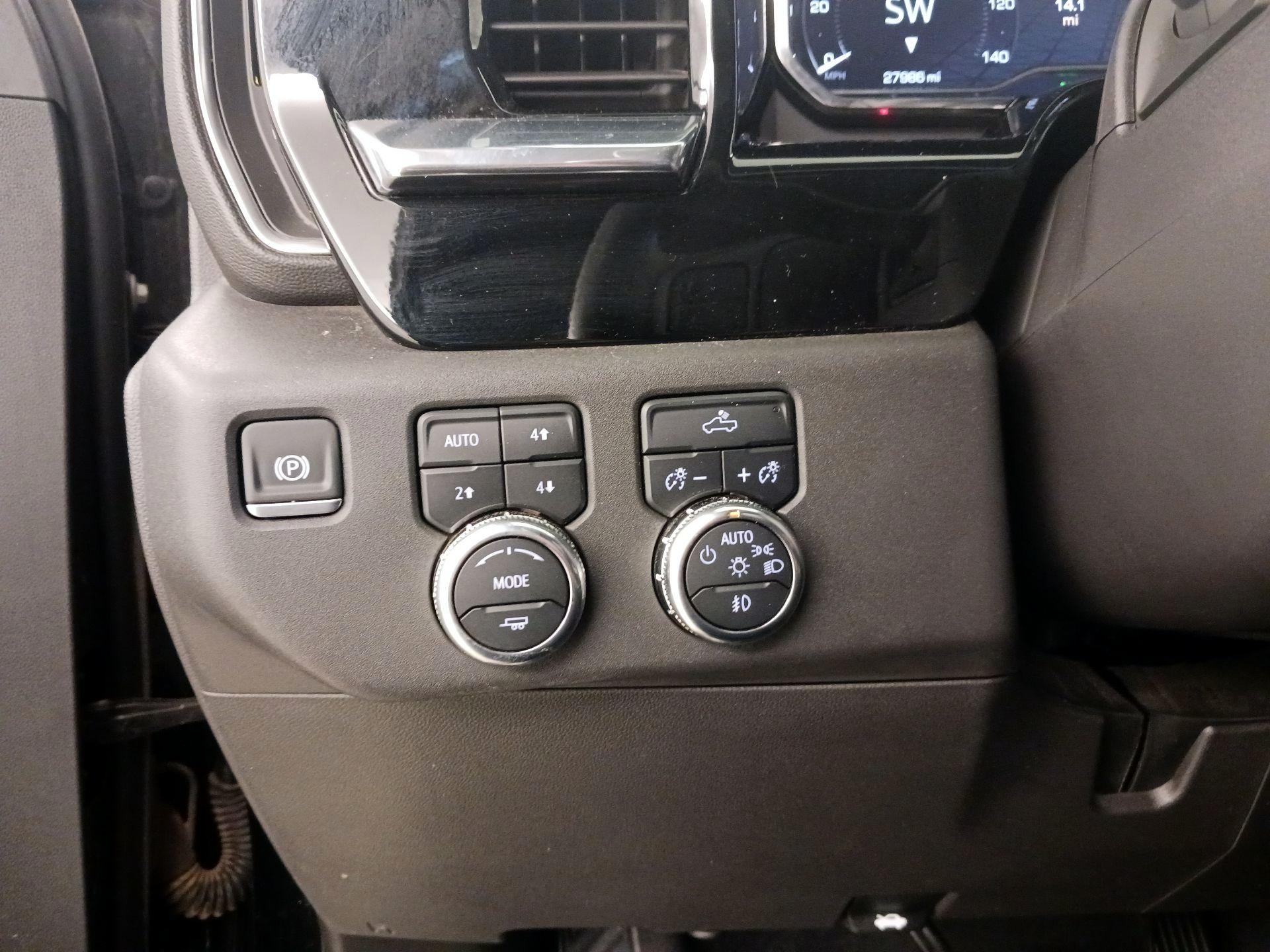 Thumbnail: 2024 GMC Sierra 1500 - 13