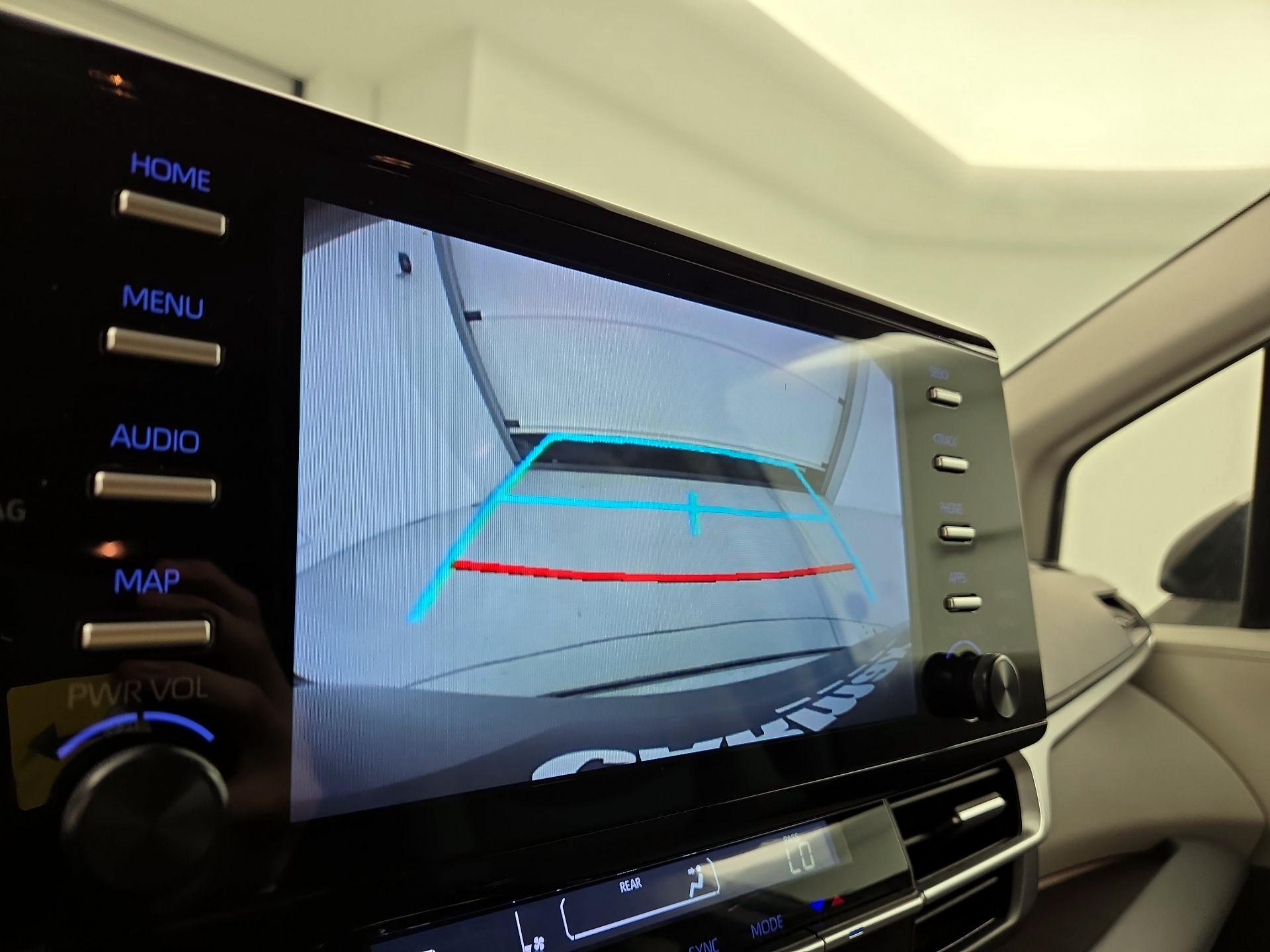 Thumbnail: 2024 Toyota Sienna - 14