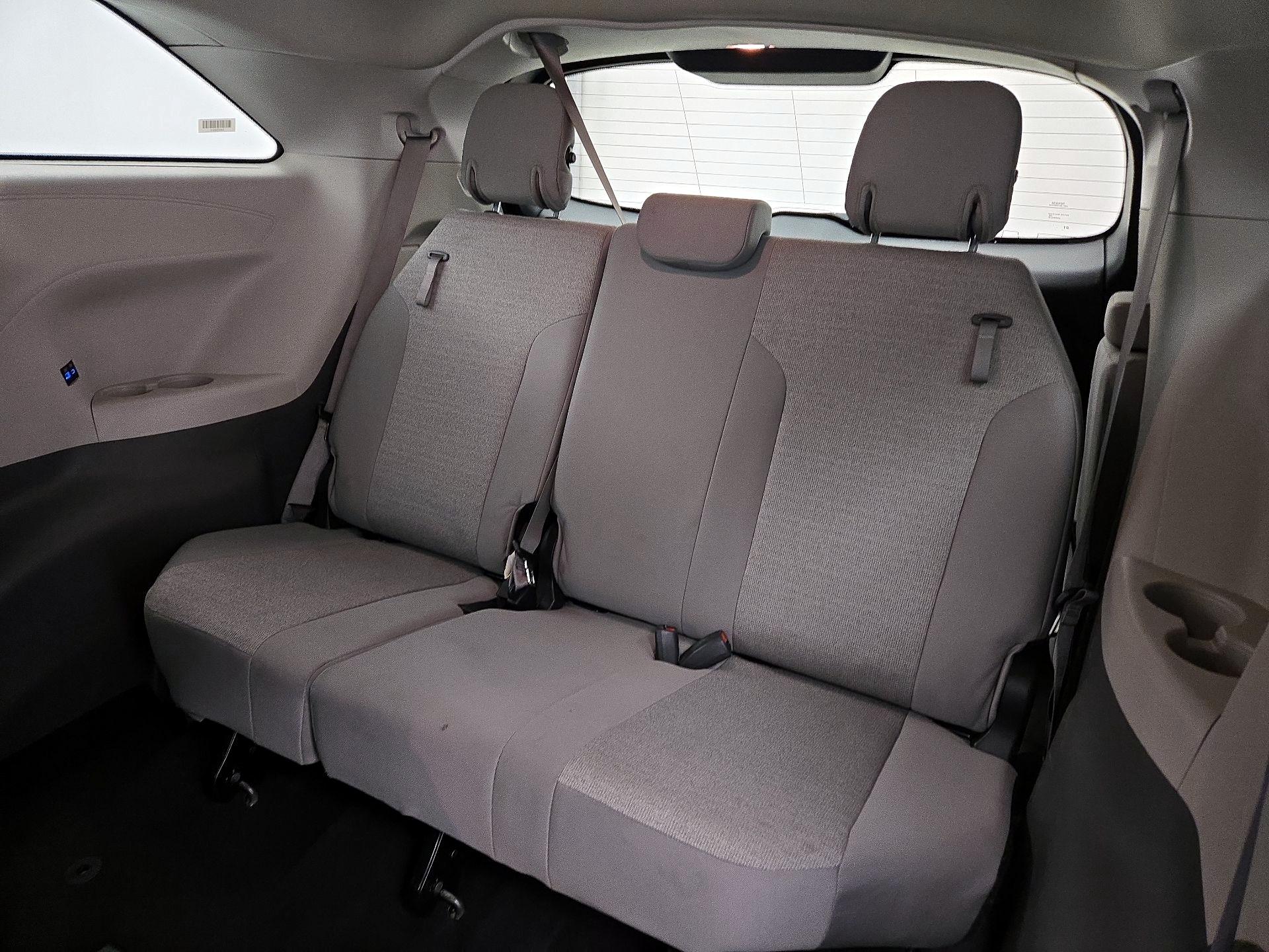 Thumbnail: 2024 Toyota Sienna - 20