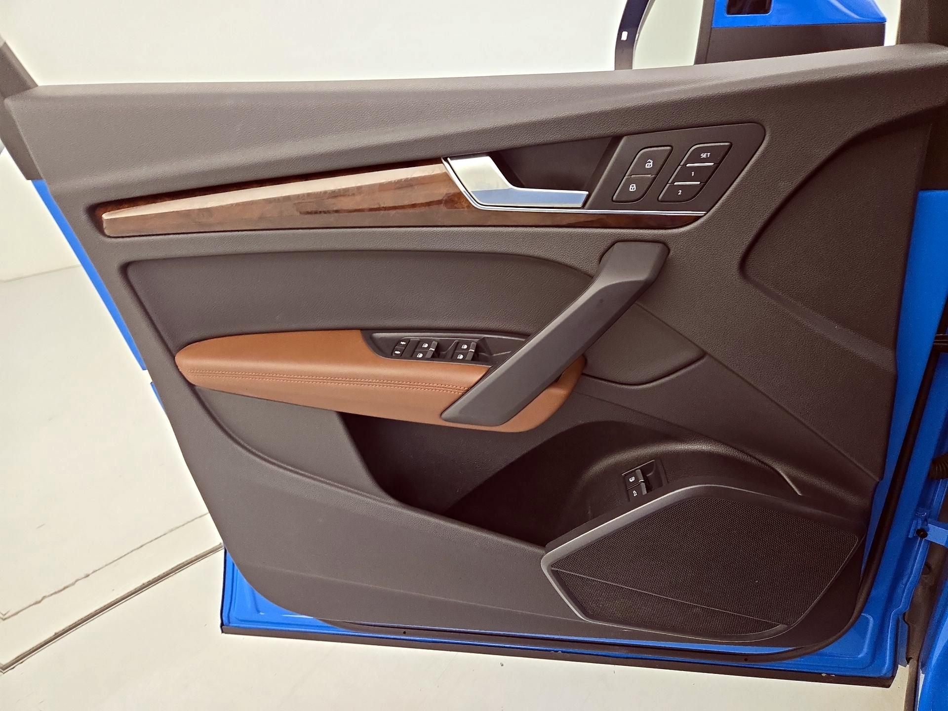 Thumbnail: 2020 Audi Q5 - 12