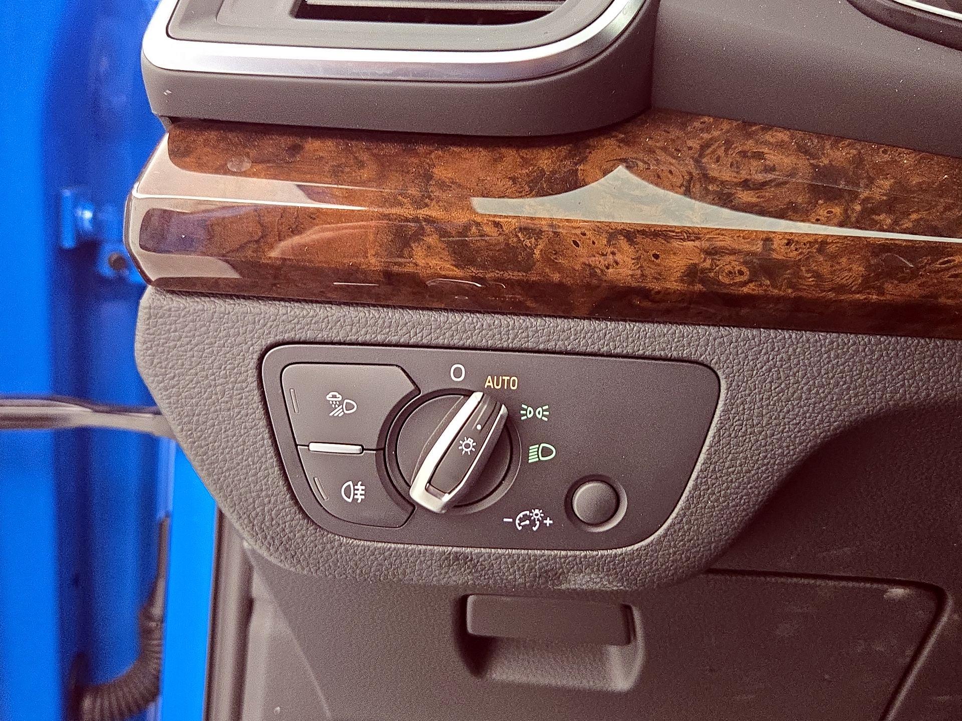 Thumbnail: 2020 Audi Q5 - 13