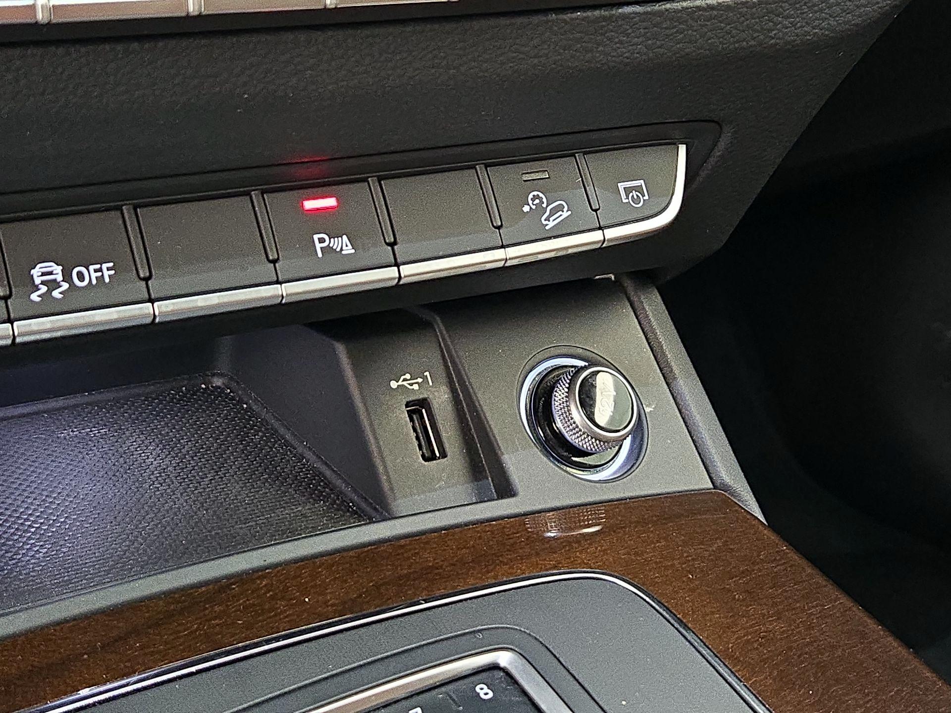 Thumbnail: 2020 Audi Q5 - 19