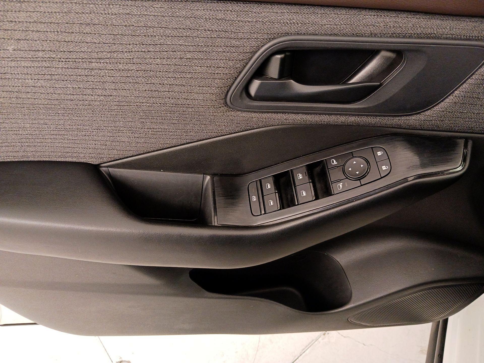 Thumbnail: 2023 Nissan Rogue - 12