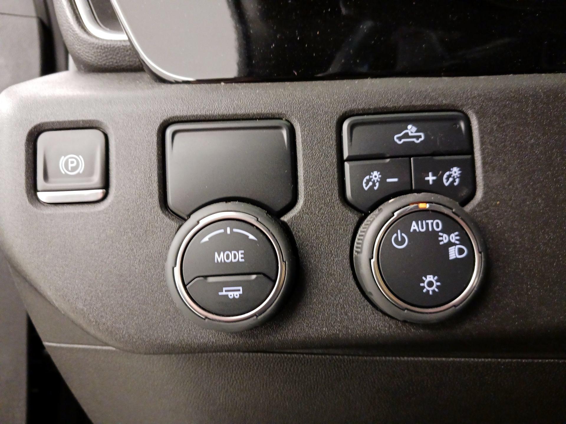 Thumbnail: 2024 Chevrolet Silverado 1500 - 13