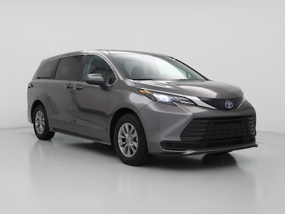 2024 Toyota Sienna Hybrid LE